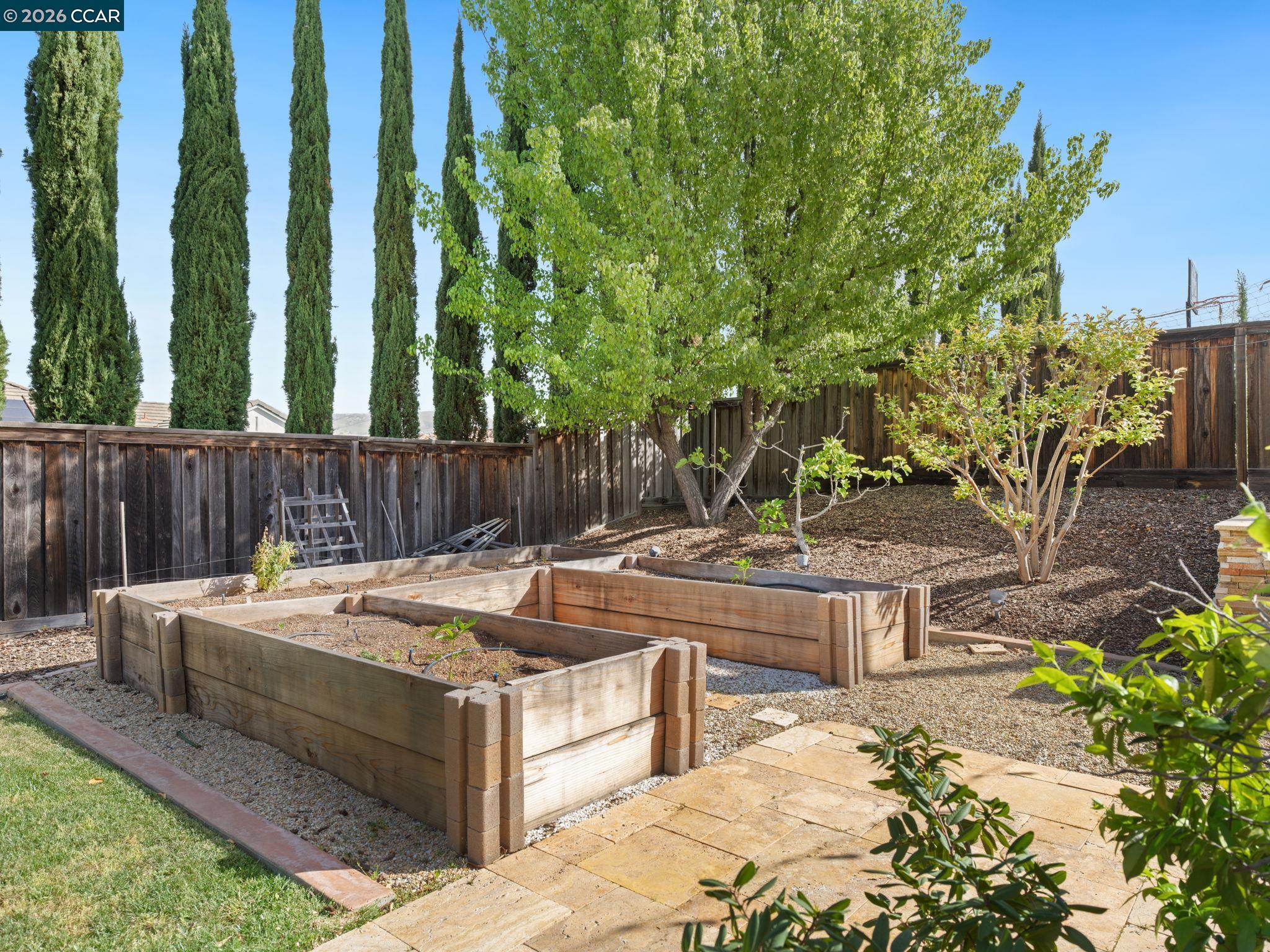 Detail Gallery Image 48 of 60 For 2854 Lowell Ct, San Jose,  CA 95121 - 5 Beds | 4/1 Baths