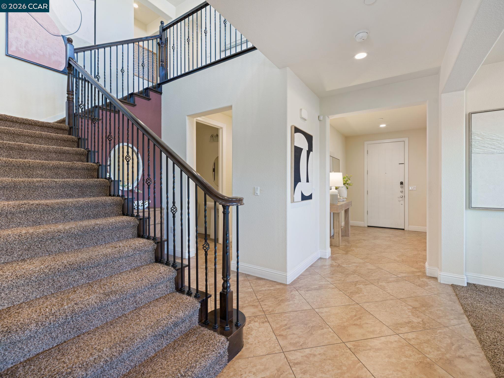 Detail Gallery Image 6 of 60 For 2854 Lowell Ct, San Jose,  CA 95121 - 5 Beds | 4/1 Baths