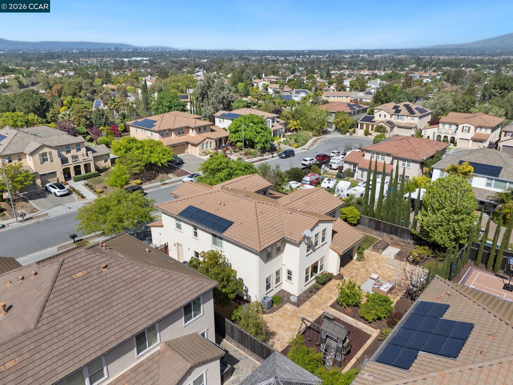 Detail Gallery Image 52 of 60 For 2854 Lowell Ct, San Jose,  CA 95121 - 5 Beds | 4/1 Baths