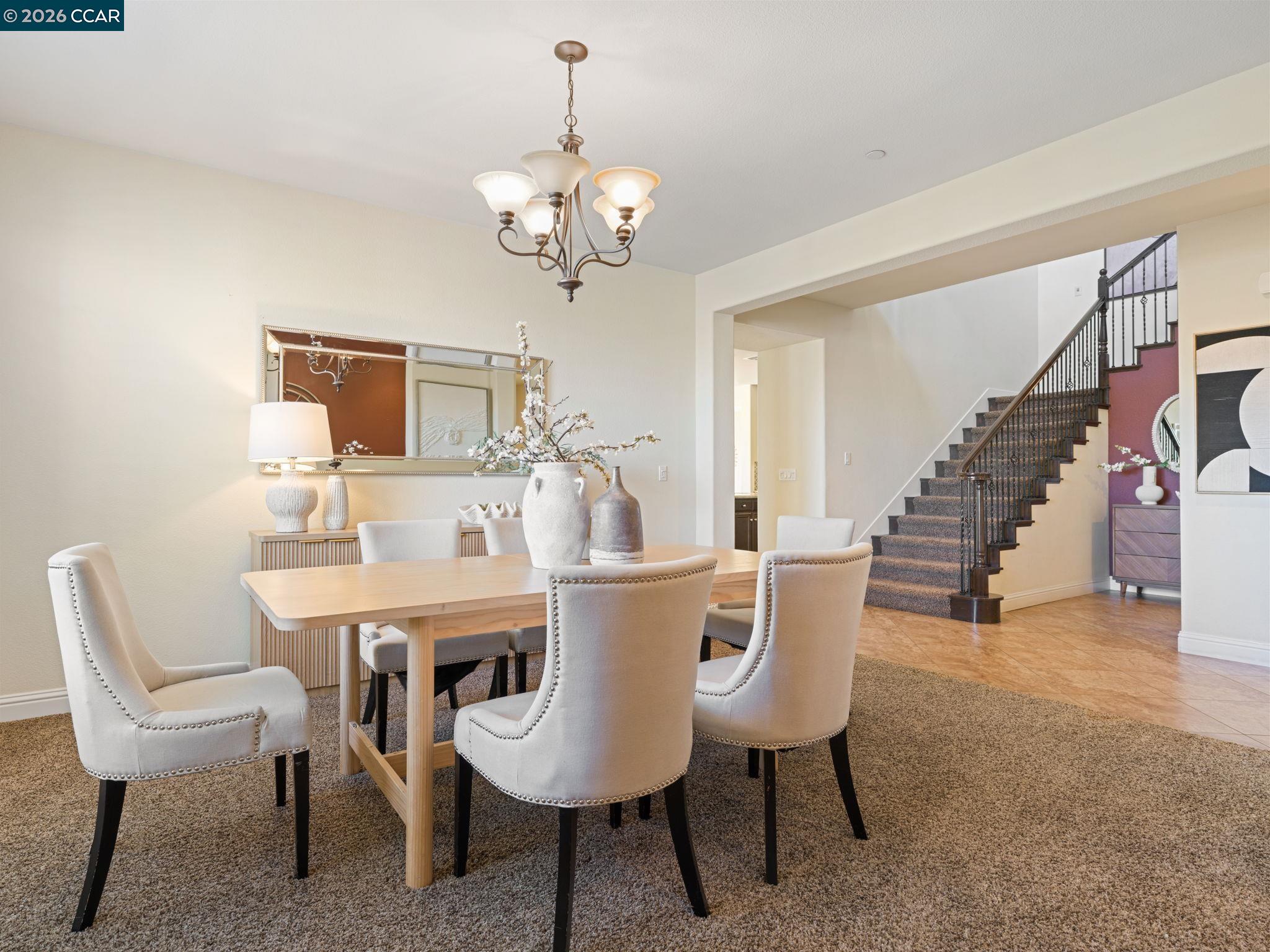 Detail Gallery Image 7 of 60 For 2854 Lowell Ct, San Jose,  CA 95121 - 5 Beds | 4/1 Baths