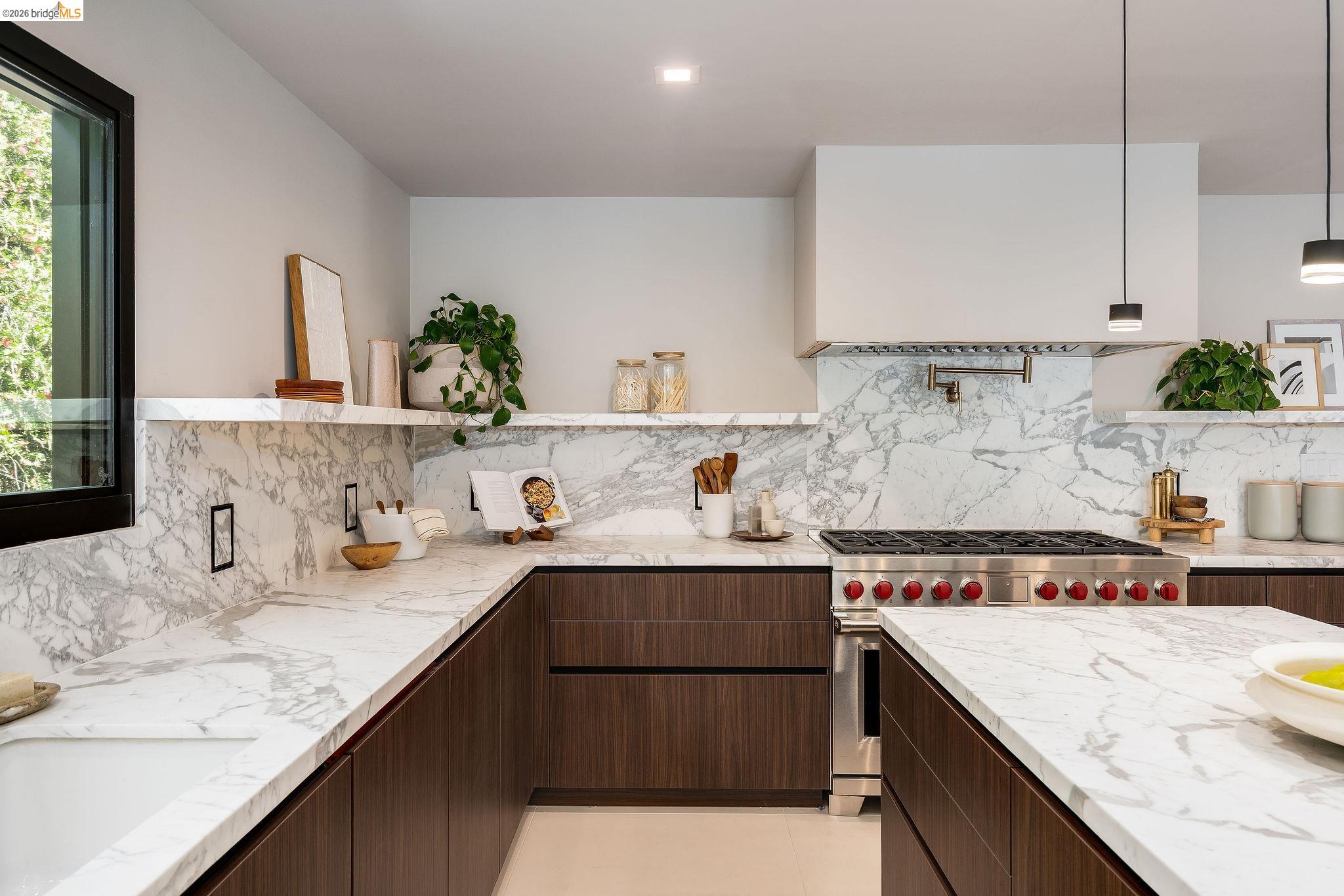 Detail Gallery Image 28 of 60 For 5645 Bacon Rd, Oakland,  CA 94619 - 6 Beds | 7/2 Baths