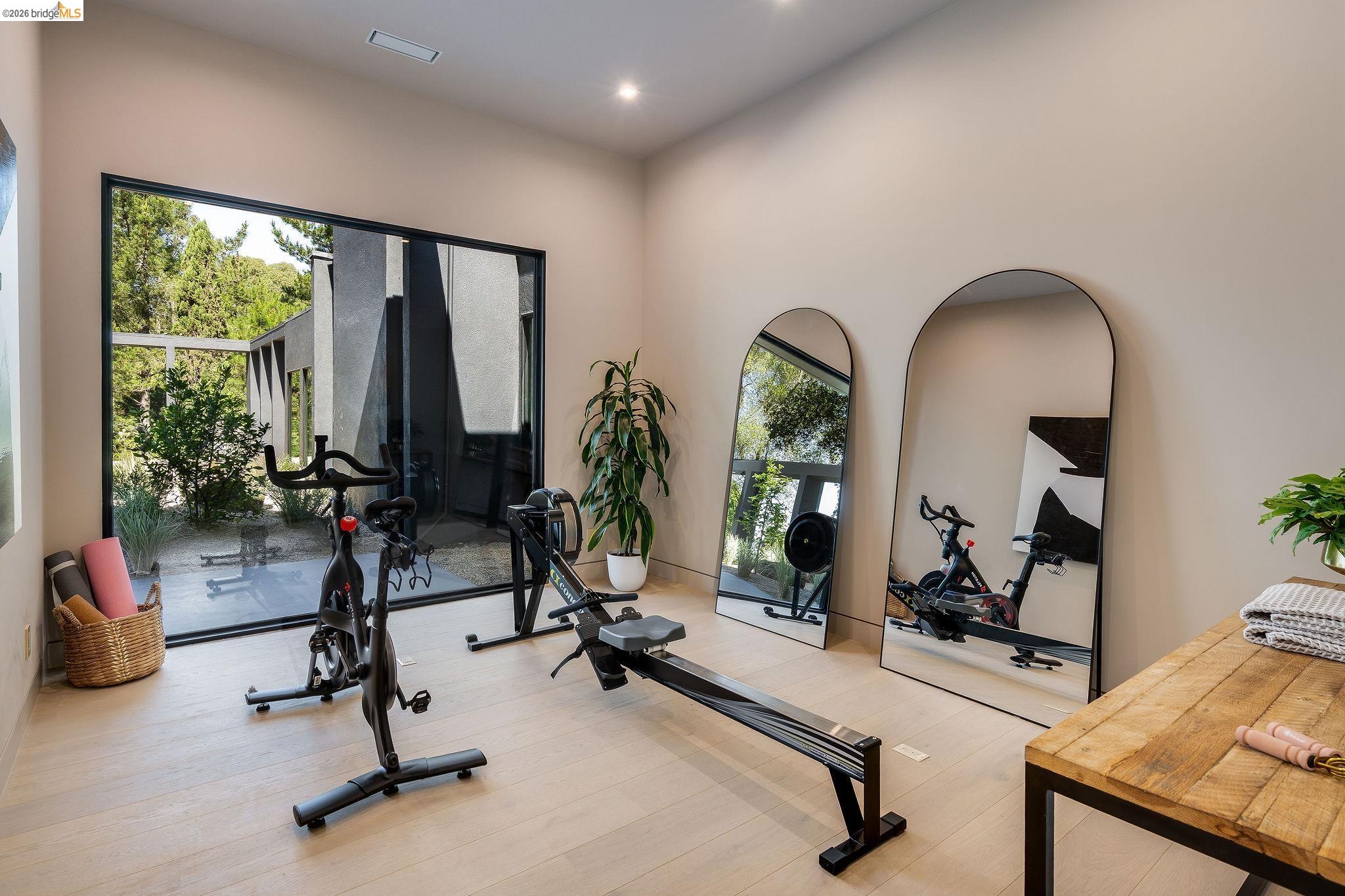 Detail Gallery Image 41 of 60 For 5645 Bacon Rd, Oakland,  CA 94619 - 6 Beds | 7/2 Baths