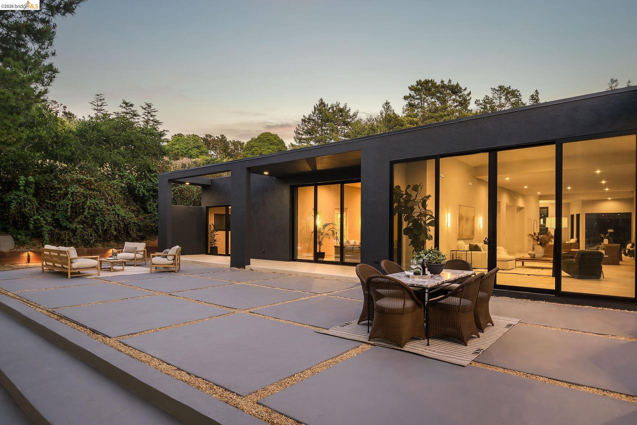 Detail Gallery Image 46 of 60 For 5645 Bacon Rd, Oakland,  CA 94619 - 6 Beds | 7/2 Baths