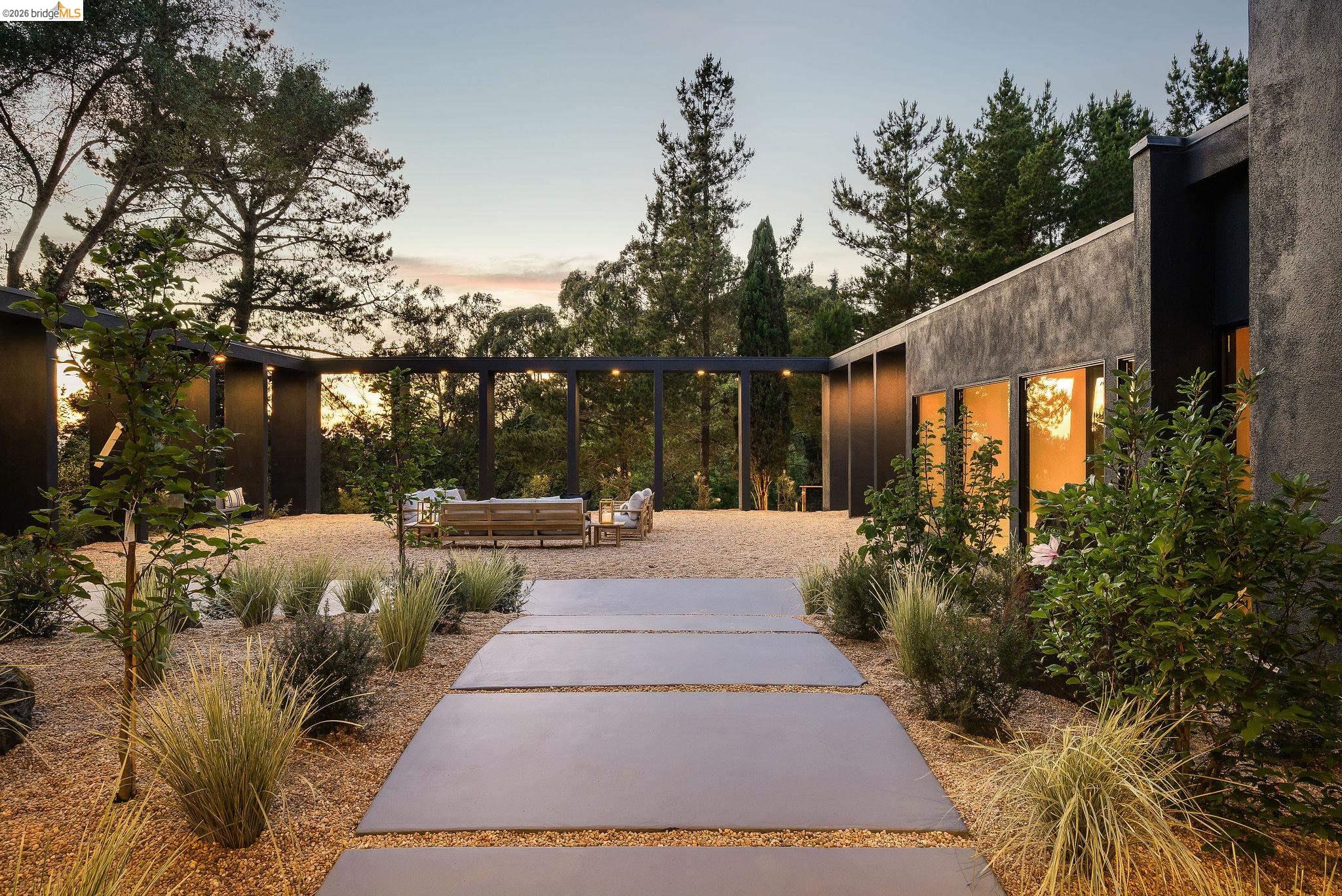 Detail Gallery Image 55 of 60 For 5645 Bacon Rd, Oakland,  CA 94619 - 6 Beds | 7/2 Baths