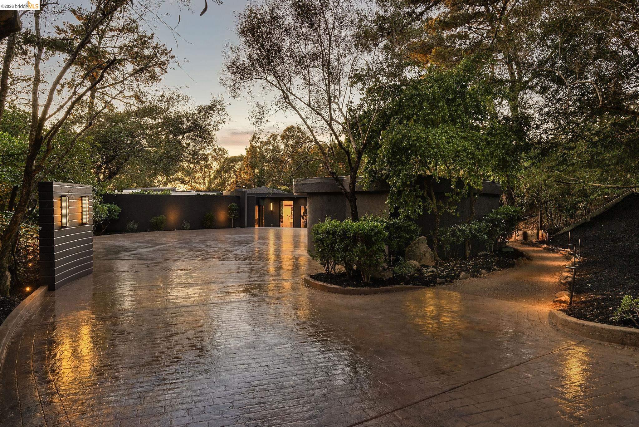 Detail Gallery Image 60 of 60 For 5645 Bacon Rd, Oakland,  CA 94619 - 6 Beds | 7/2 Baths