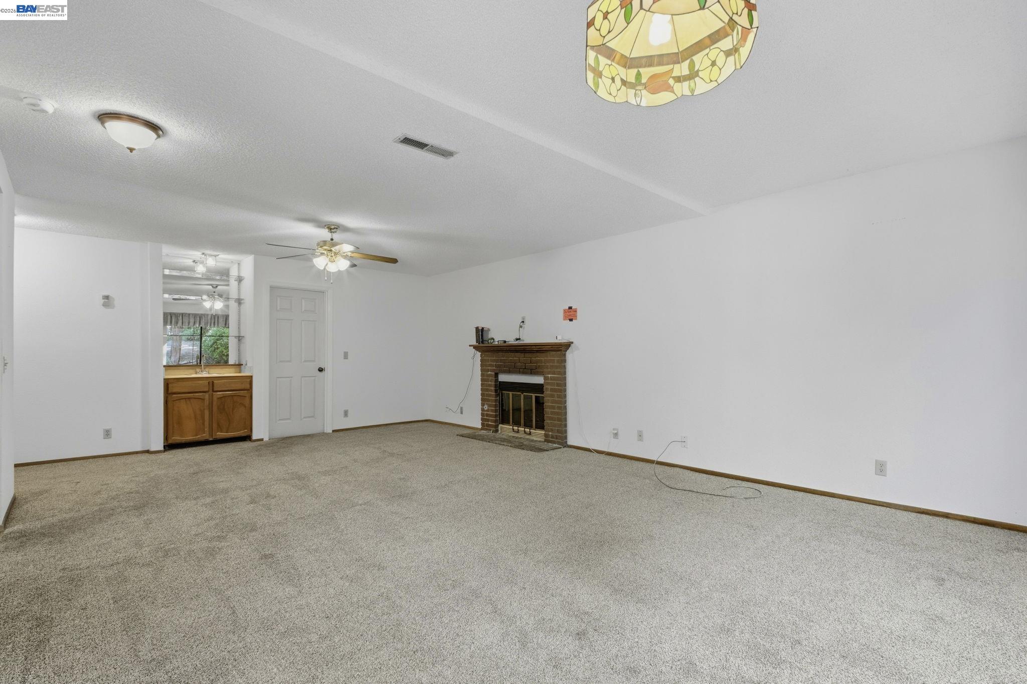 Detail Gallery Image 17 of 48 For 410 Monaco Ave, Union City,  CA 94587 - 4 Beds | 2/1 Baths