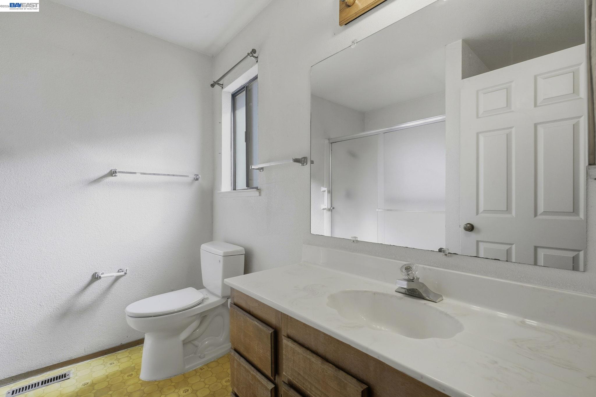 Detail Gallery Image 29 of 48 For 410 Monaco Ave, Union City,  CA 94587 - 4 Beds | 2/1 Baths