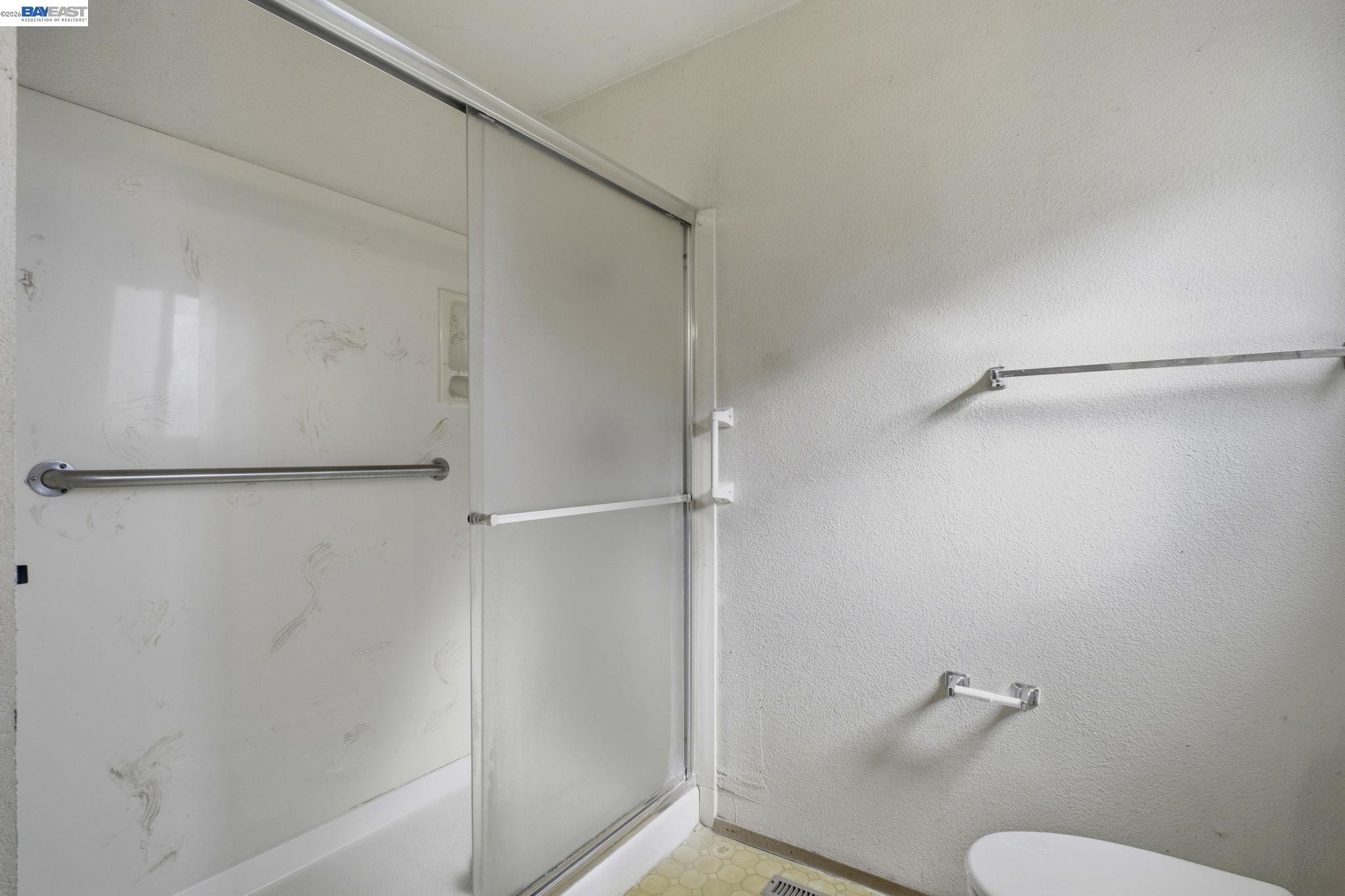 Detail Gallery Image 30 of 48 For 410 Monaco Ave, Union City,  CA 94587 - 4 Beds | 2/1 Baths