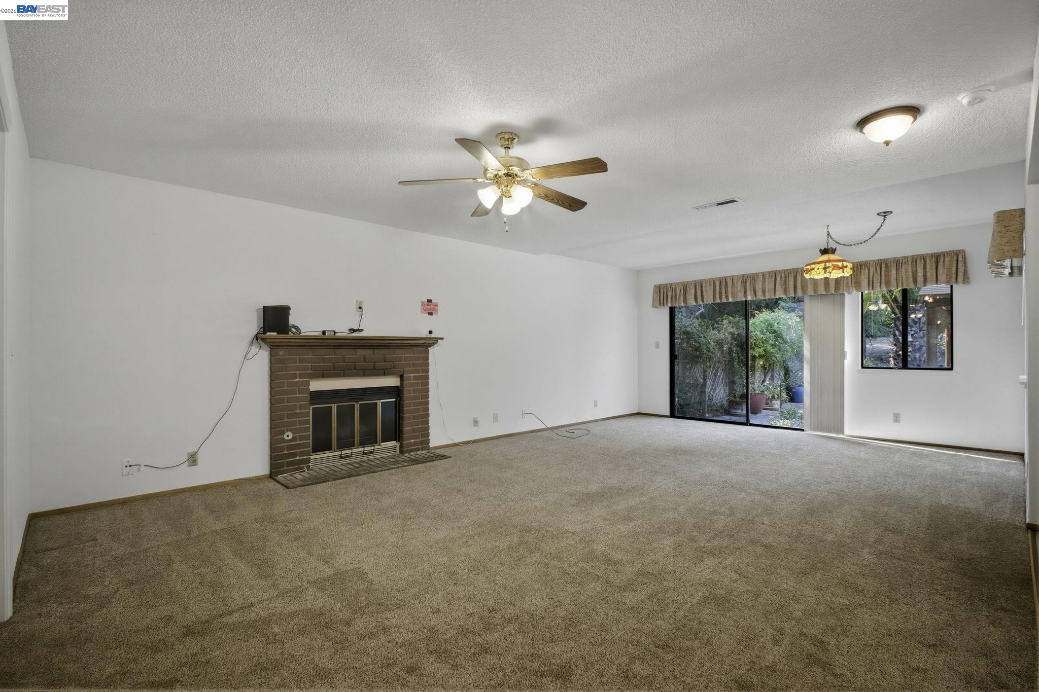 Detail Gallery Image 10 of 48 For 410 Monaco Ave, Union City,  CA 94587 - 4 Beds | 2/1 Baths