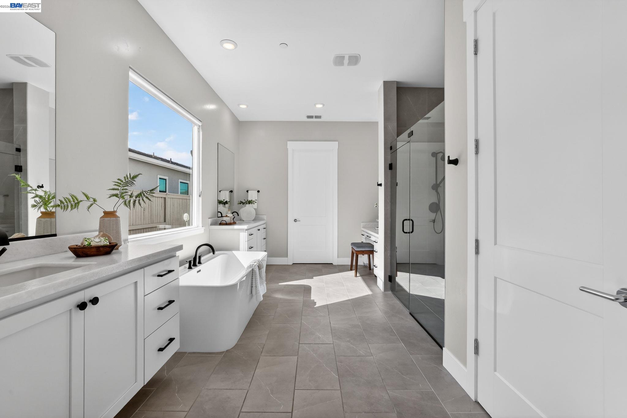 Detail Gallery Image 26 of 59 For 8675 Spikerush Ln, Granite Bay,  CA 95746 - 5 Beds | 3/1 Baths