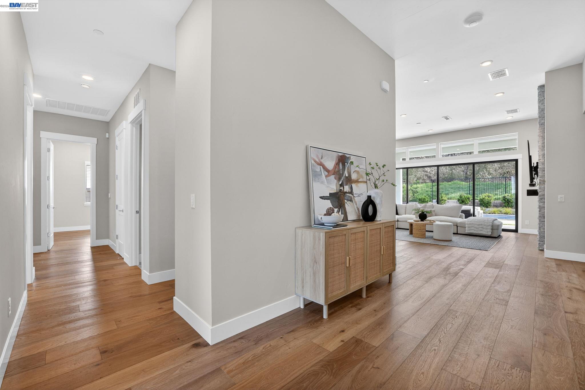 Detail Gallery Image 5 of 59 For 8675 Spikerush Ln, Granite Bay,  CA 95746 - 5 Beds | 3/1 Baths