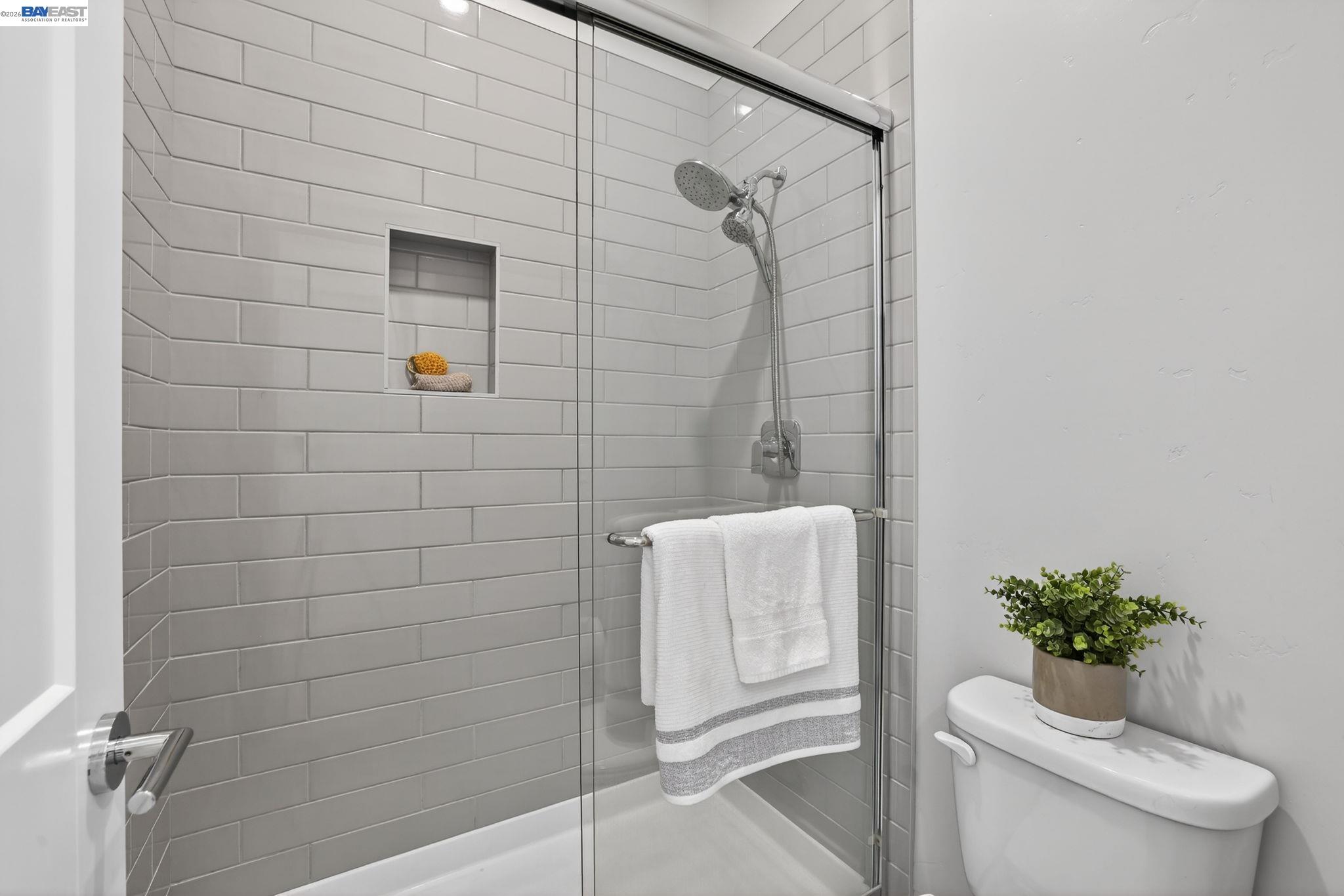 Detail Gallery Image 42 of 59 For 8675 Spikerush Ln, Granite Bay,  CA 95746 - 5 Beds | 3/1 Baths