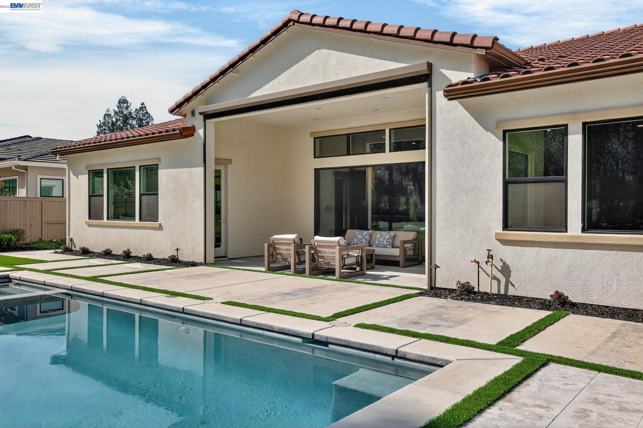 Detail Gallery Image 46 of 59 For 8675 Spikerush Ln, Granite Bay,  CA 95746 - 5 Beds | 3/1 Baths