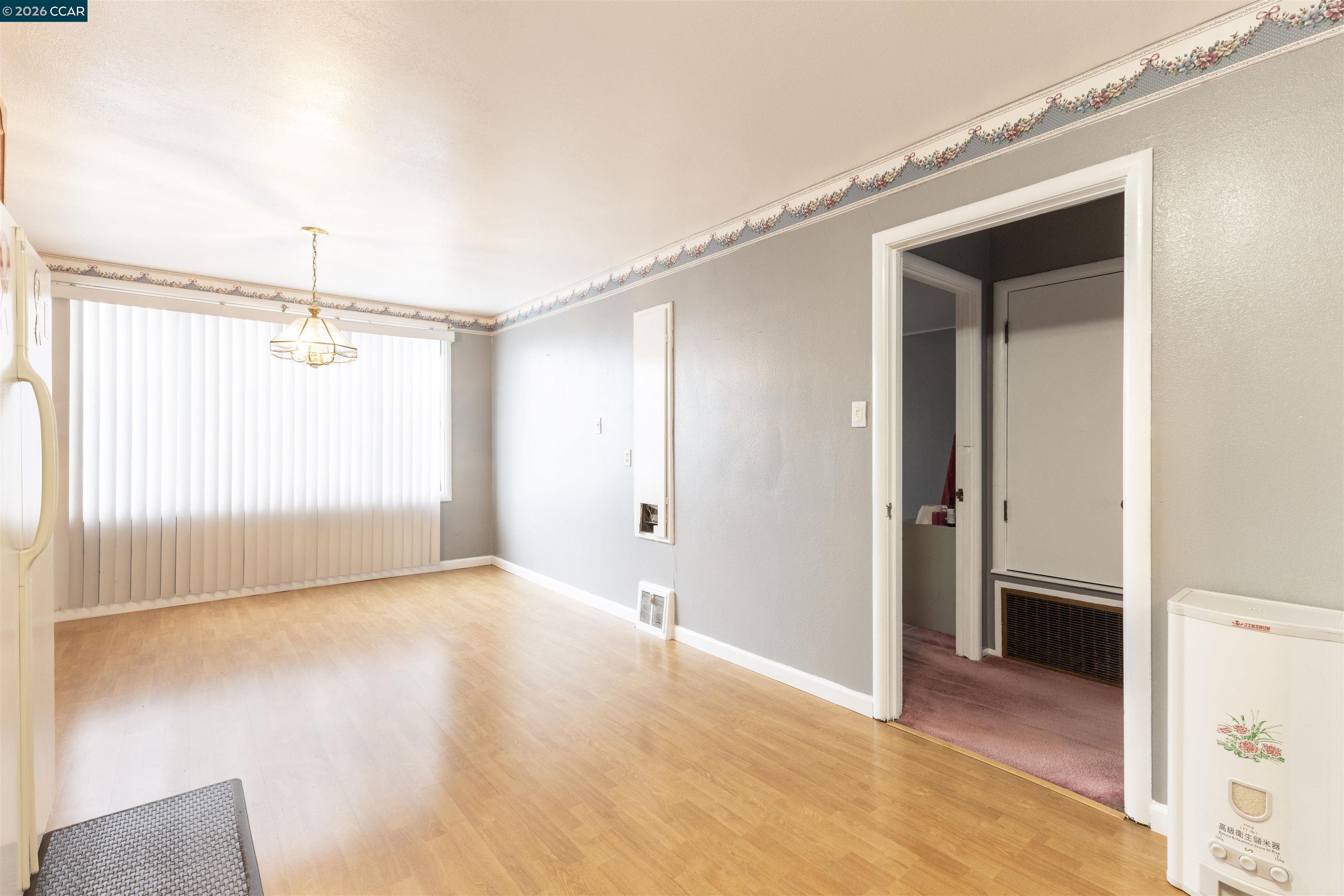 Detail Gallery Image 23 of 42 For 864 Moultrie St, San Francisco,  CA 94110 - 2 Beds | 1 Baths