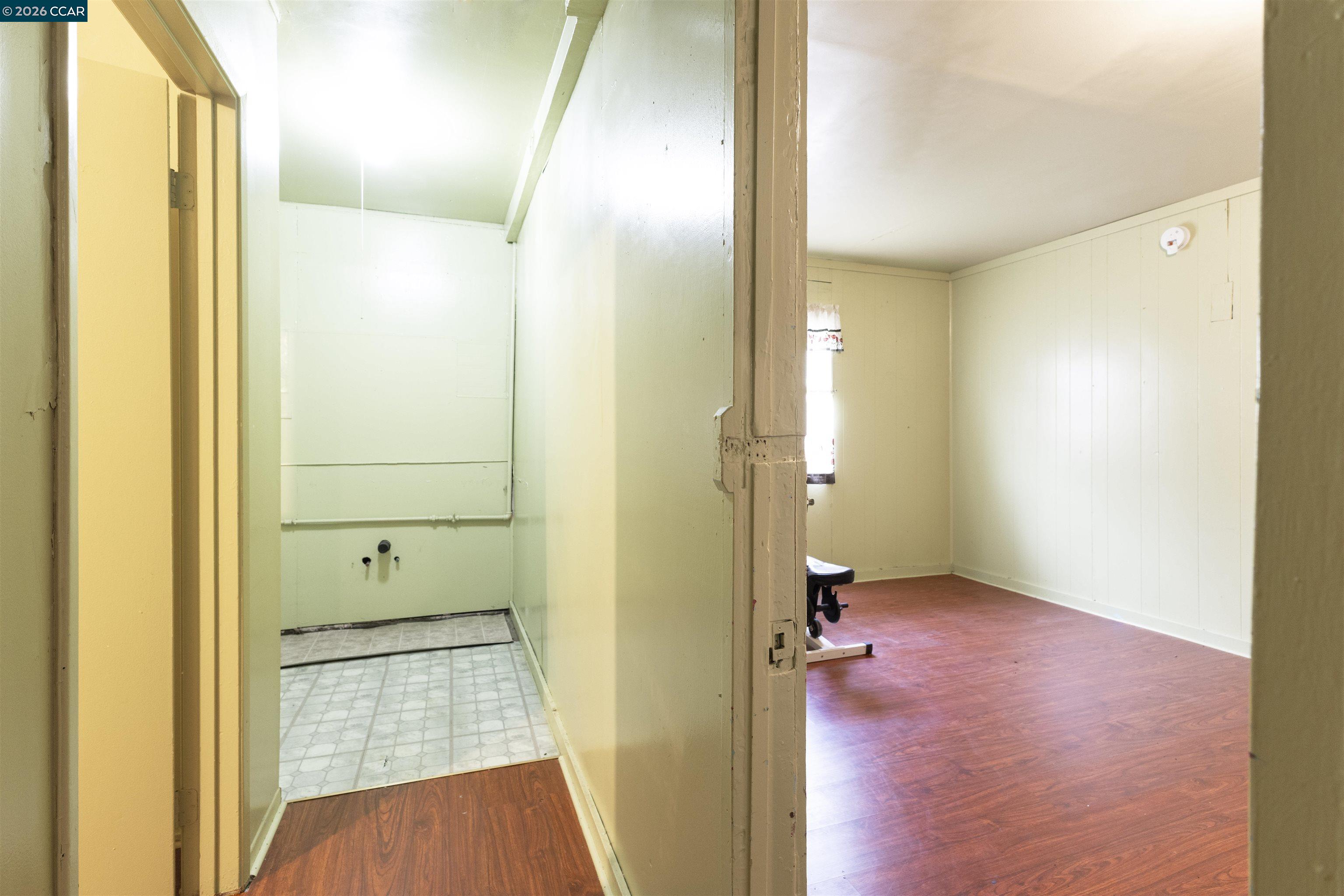 Detail Gallery Image 33 of 42 For 864 Moultrie St, San Francisco,  CA 94110 - 2 Beds | 1 Baths
