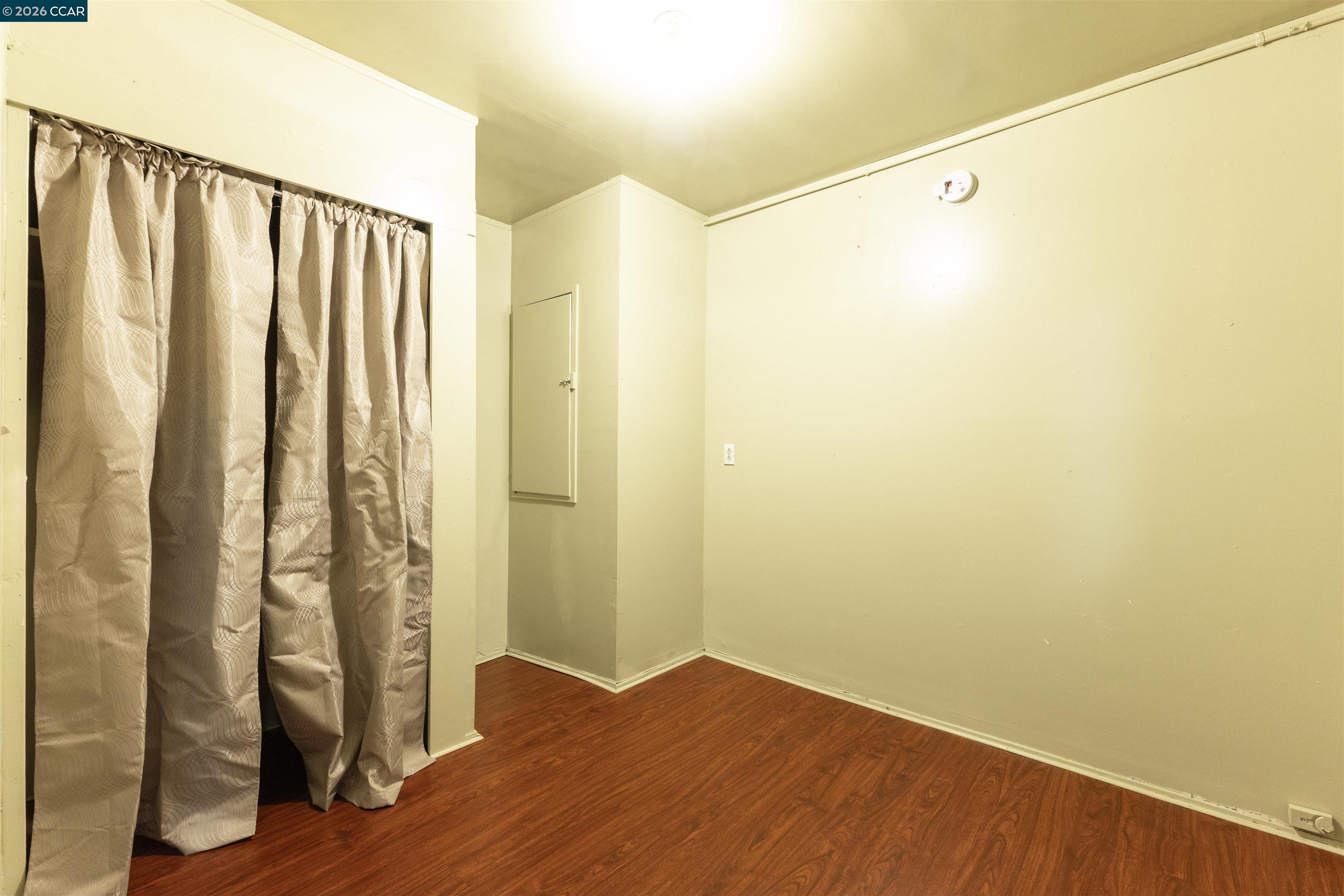 Detail Gallery Image 34 of 42 For 864 Moultrie St, San Francisco,  CA 94110 - 2 Beds | 1 Baths