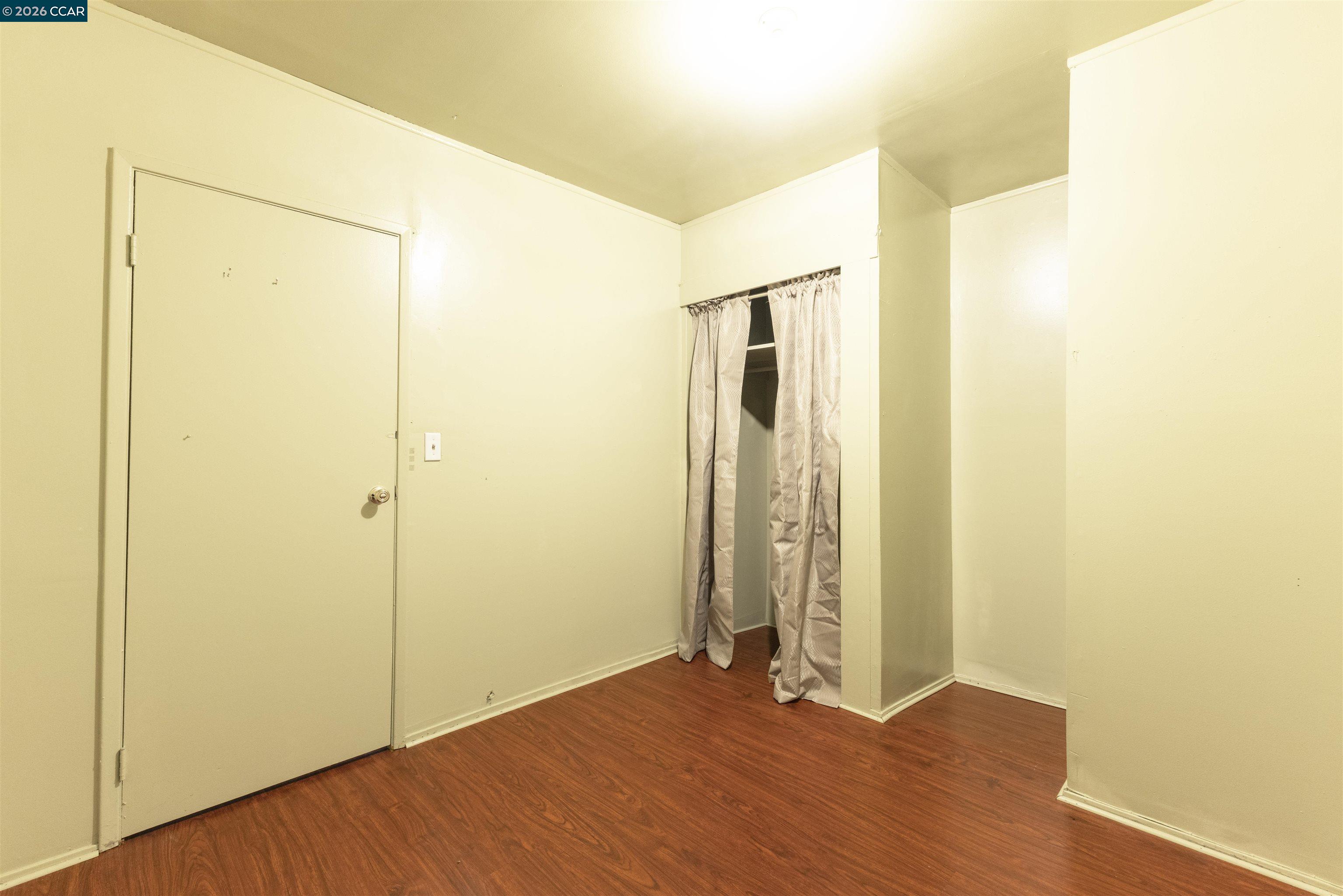 Detail Gallery Image 35 of 42 For 864 Moultrie St, San Francisco,  CA 94110 - 2 Beds | 1 Baths