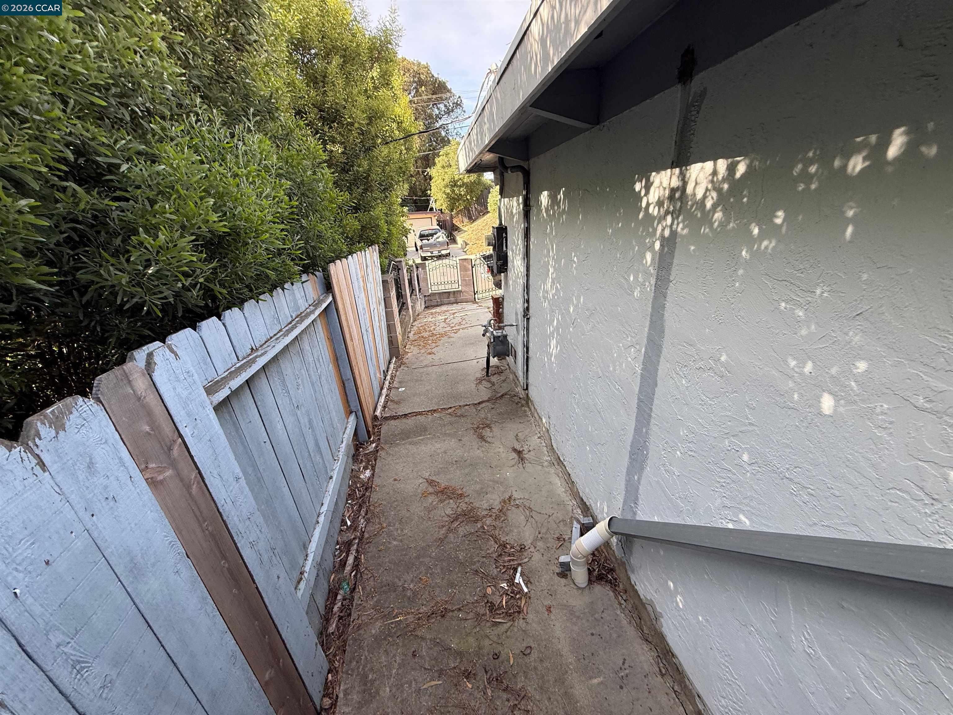 Detail Gallery Image 23 of 30 For 1810 Acapulco Dr, San Pablo,  CA 94806 - 3 Beds | 2 Baths