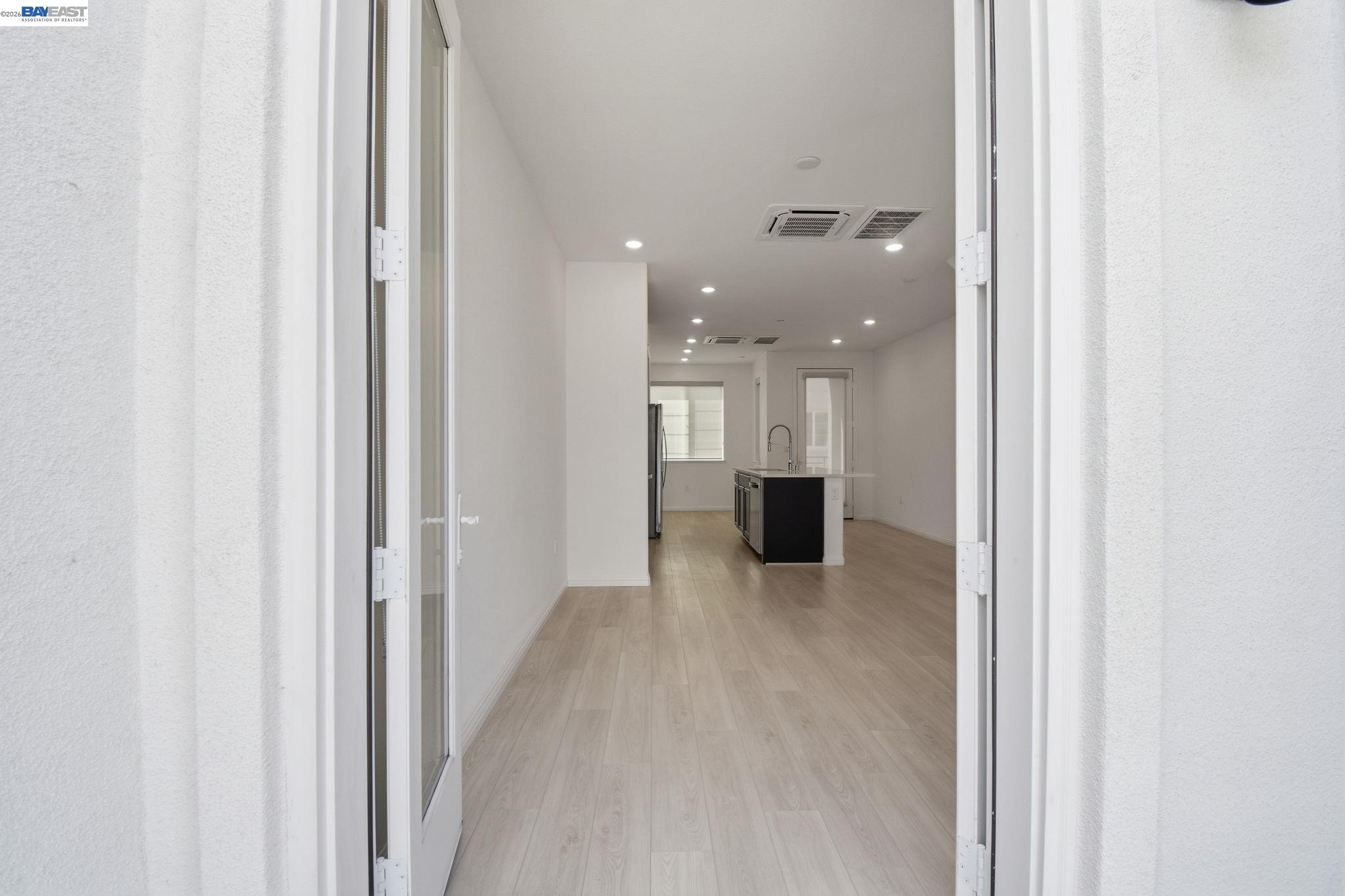 Photo #9: 41129195 Listing: Photo #9