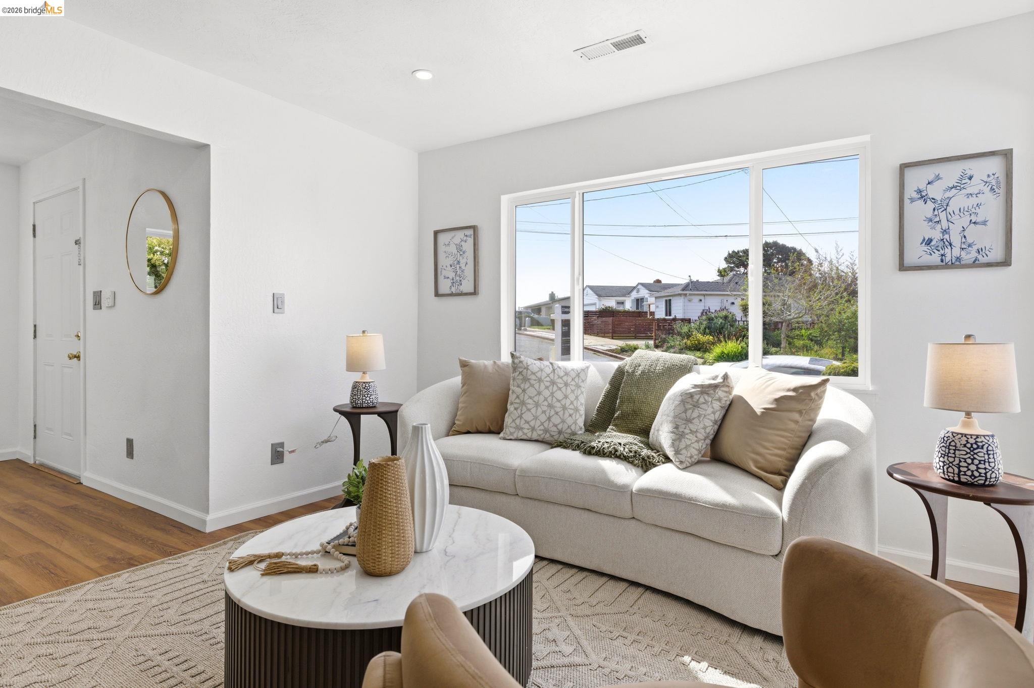 Detail Gallery Image 15 of 45 For 1354 Santa Clara St, Richmond,  CA 94804 - 4 Beds | 2 Baths