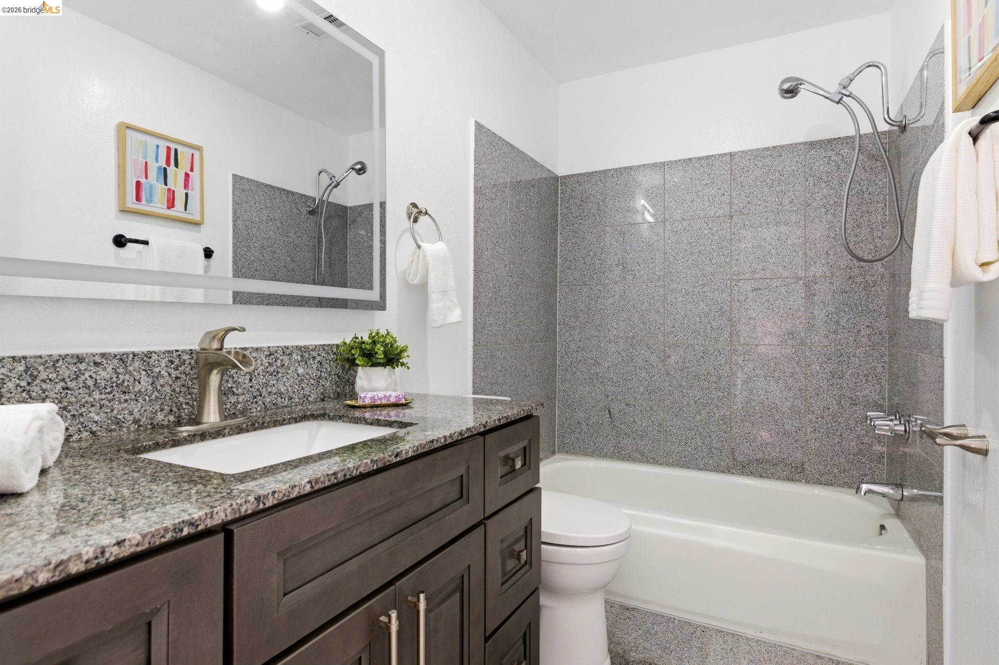 Detail Gallery Image 31 of 45 For 1354 Santa Clara St, Richmond,  CA 94804 - 4 Beds | 2 Baths