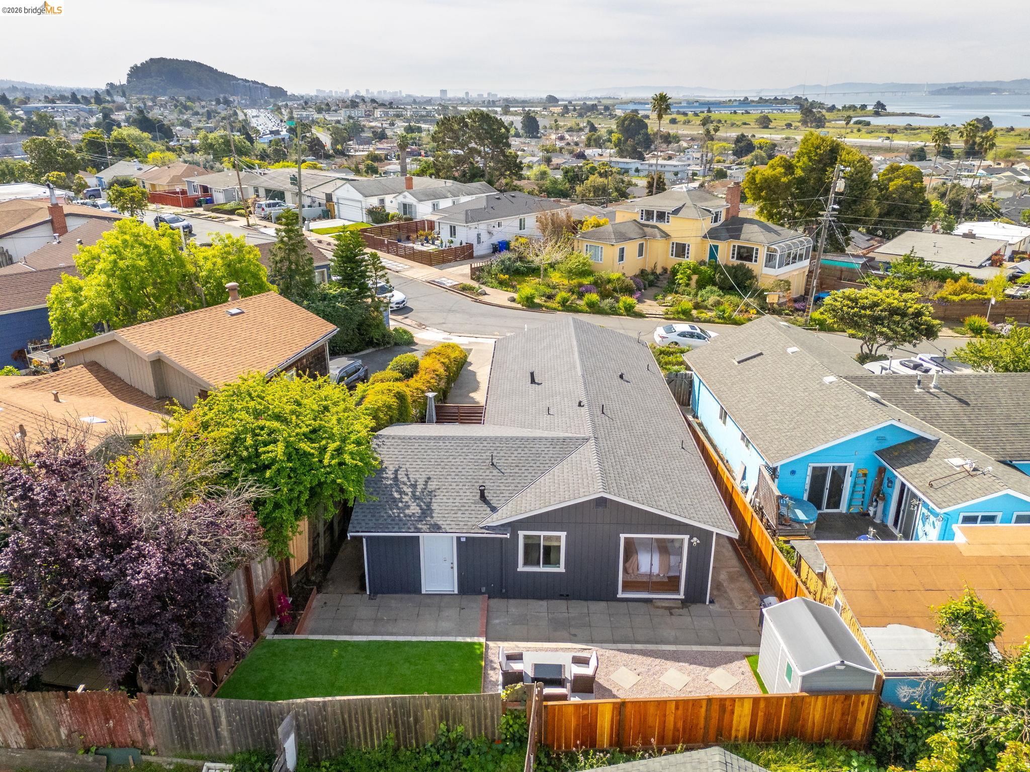 Detail Gallery Image 40 of 45 For 1354 Santa Clara St, Richmond,  CA 94804 - 4 Beds | 2 Baths