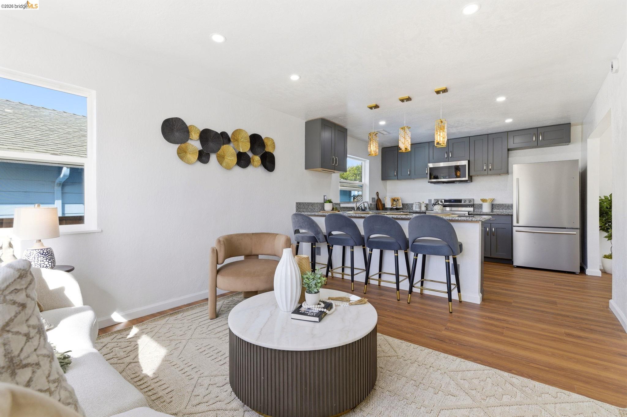 Detail Gallery Image 6 of 45 For 1354 Santa Clara St, Richmond,  CA 94804 - 4 Beds | 2 Baths