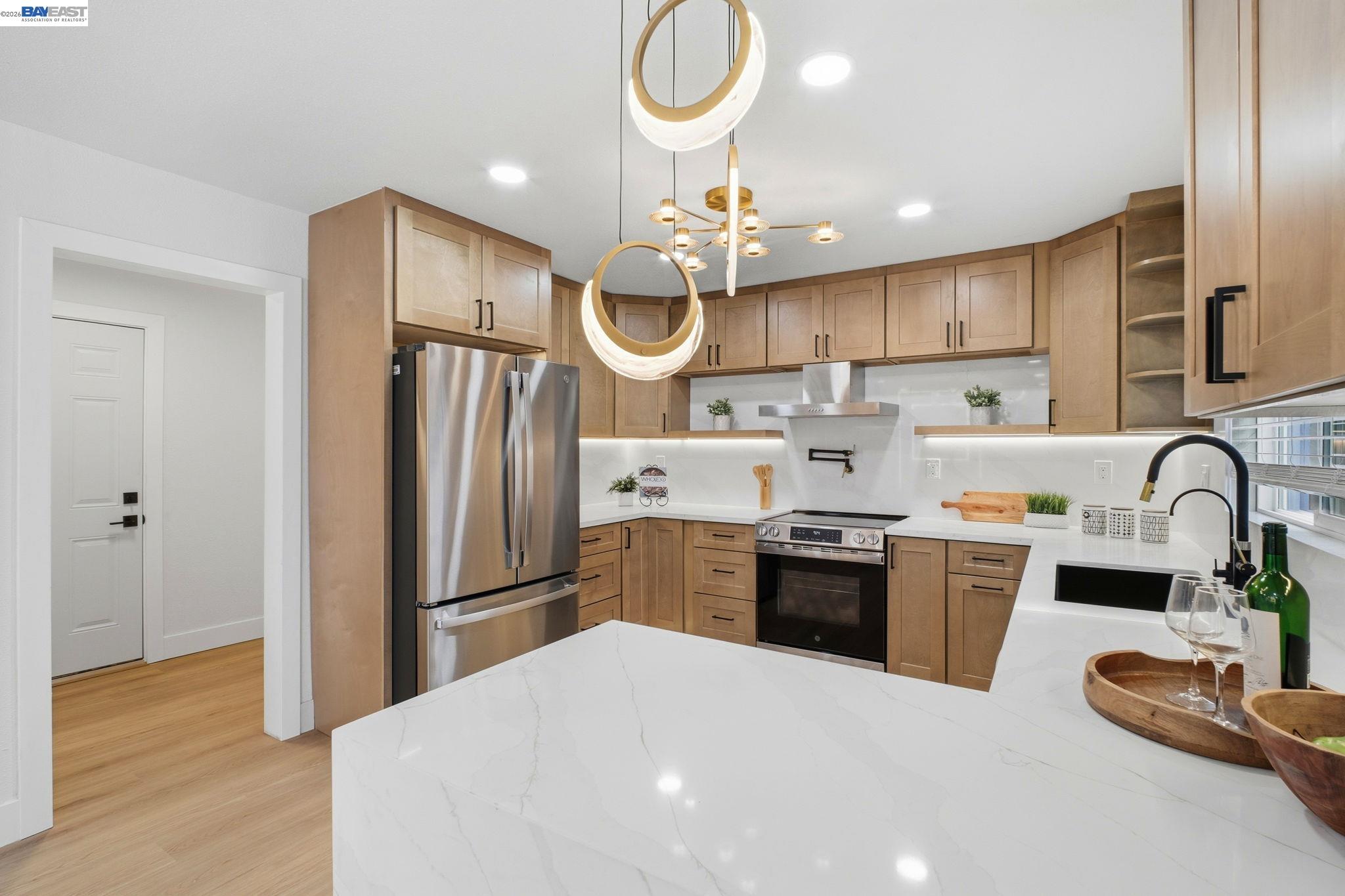 Detail Gallery Image 12 of 54 For 3568 Cattail Ct, Union City,  CA 94587 - 3 Beds | 2/1 Baths