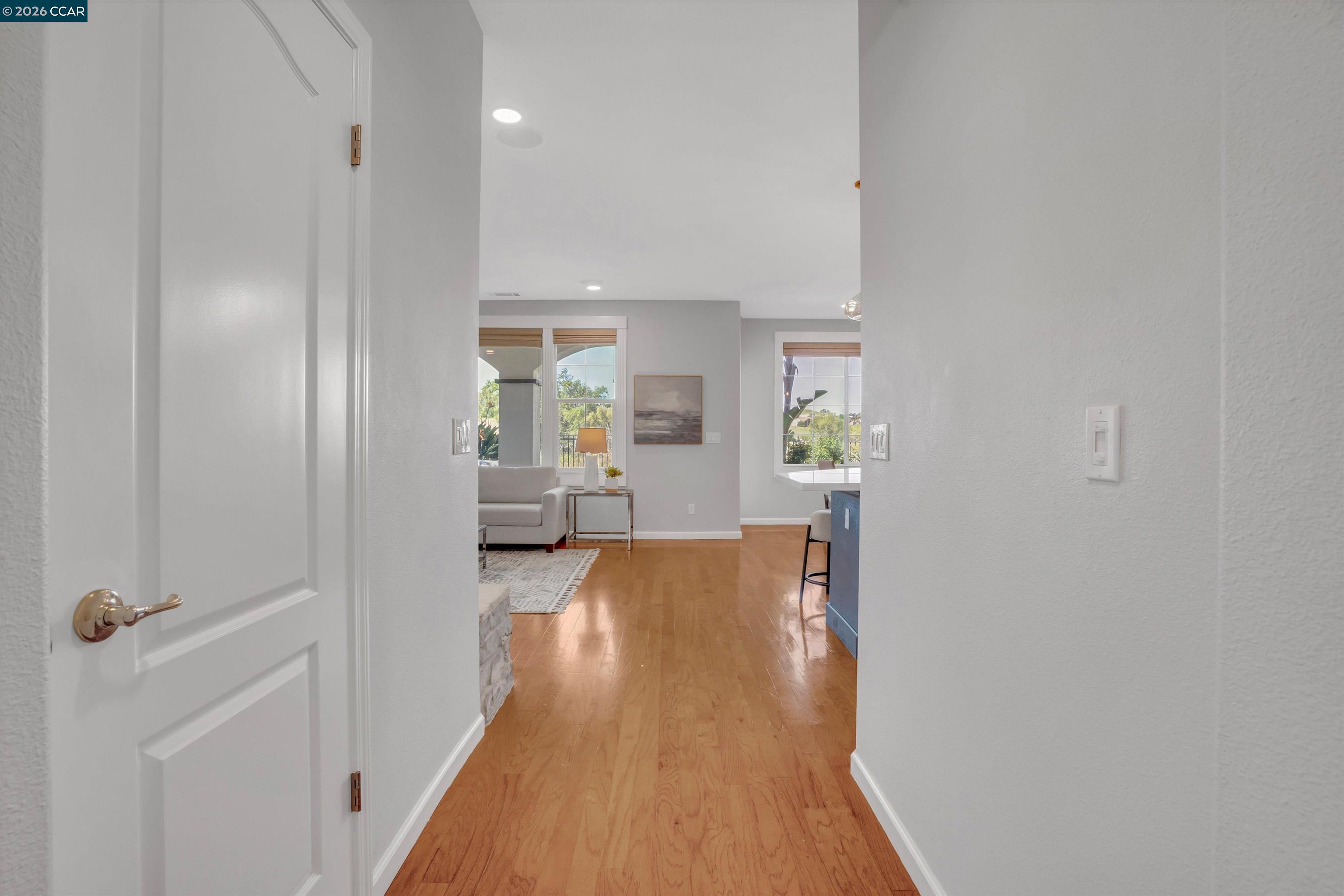 Detail Gallery Image 15 of 51 For 389 Roundhill Dr, Brentwood,  CA 94513 - 5 Beds | 3 Baths