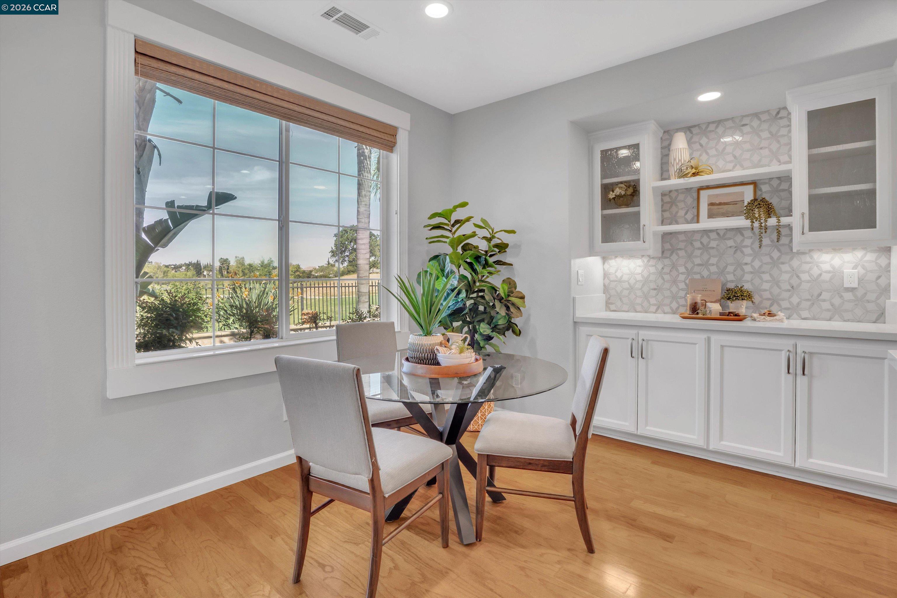 Detail Gallery Image 19 of 51 For 389 Roundhill Dr, Brentwood,  CA 94513 - 5 Beds | 3 Baths