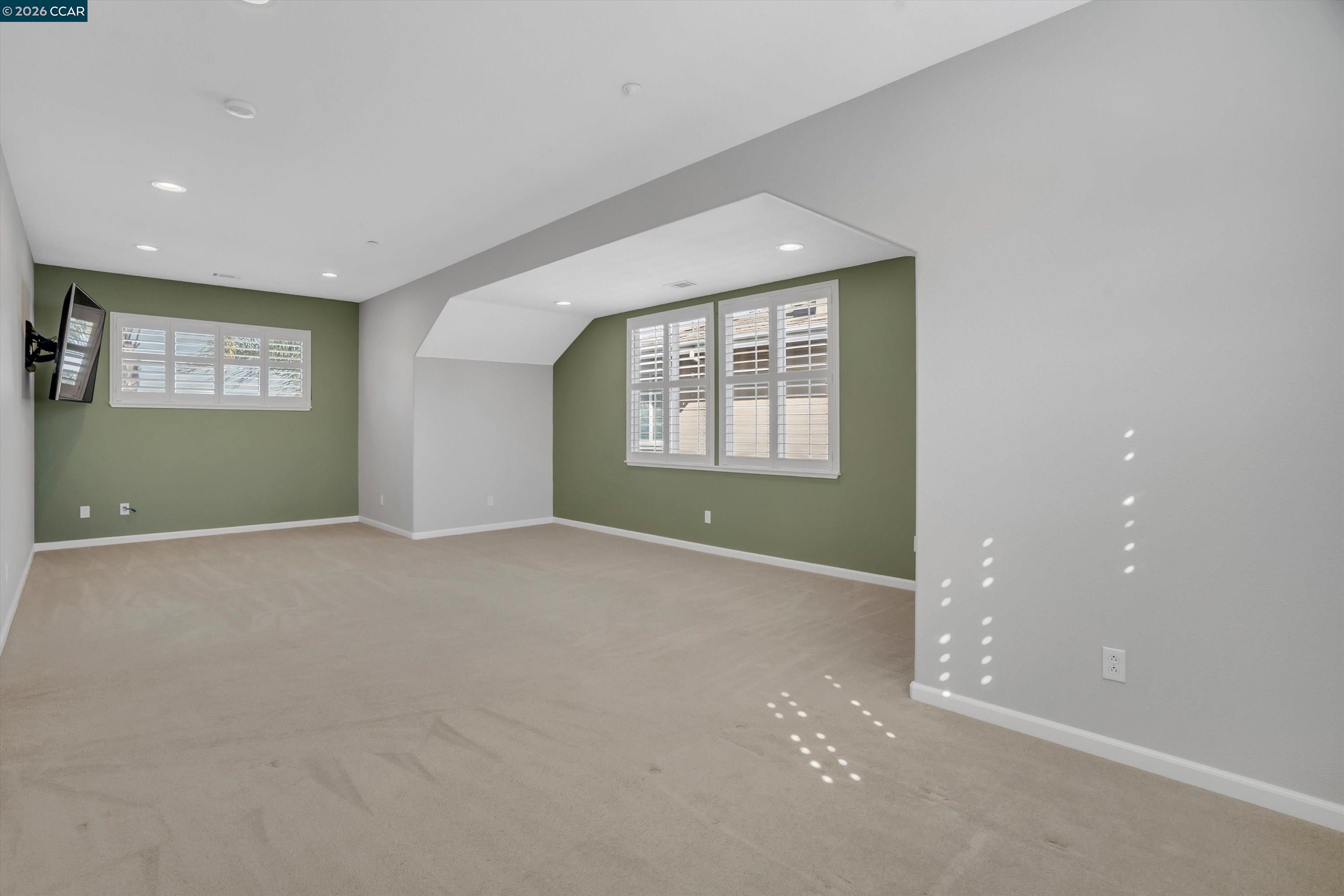 Detail Gallery Image 36 of 51 For 389 Roundhill Dr, Brentwood,  CA 94513 - 5 Beds | 3 Baths