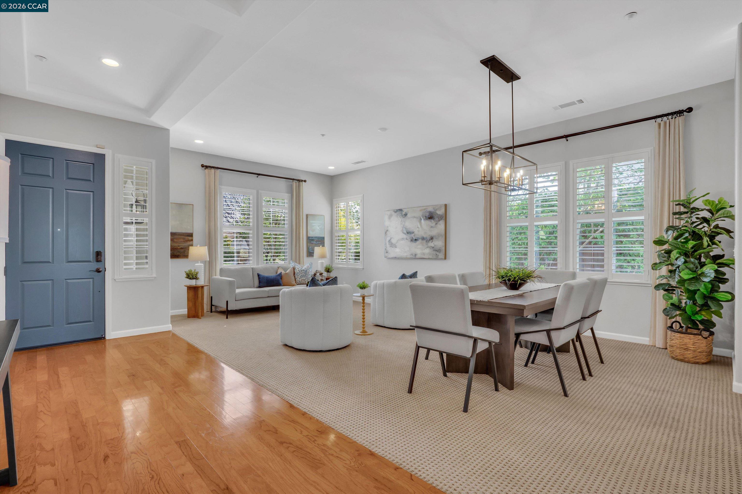 Detail Gallery Image 10 of 51 For 389 Roundhill Dr, Brentwood,  CA 94513 - 5 Beds | 3 Baths