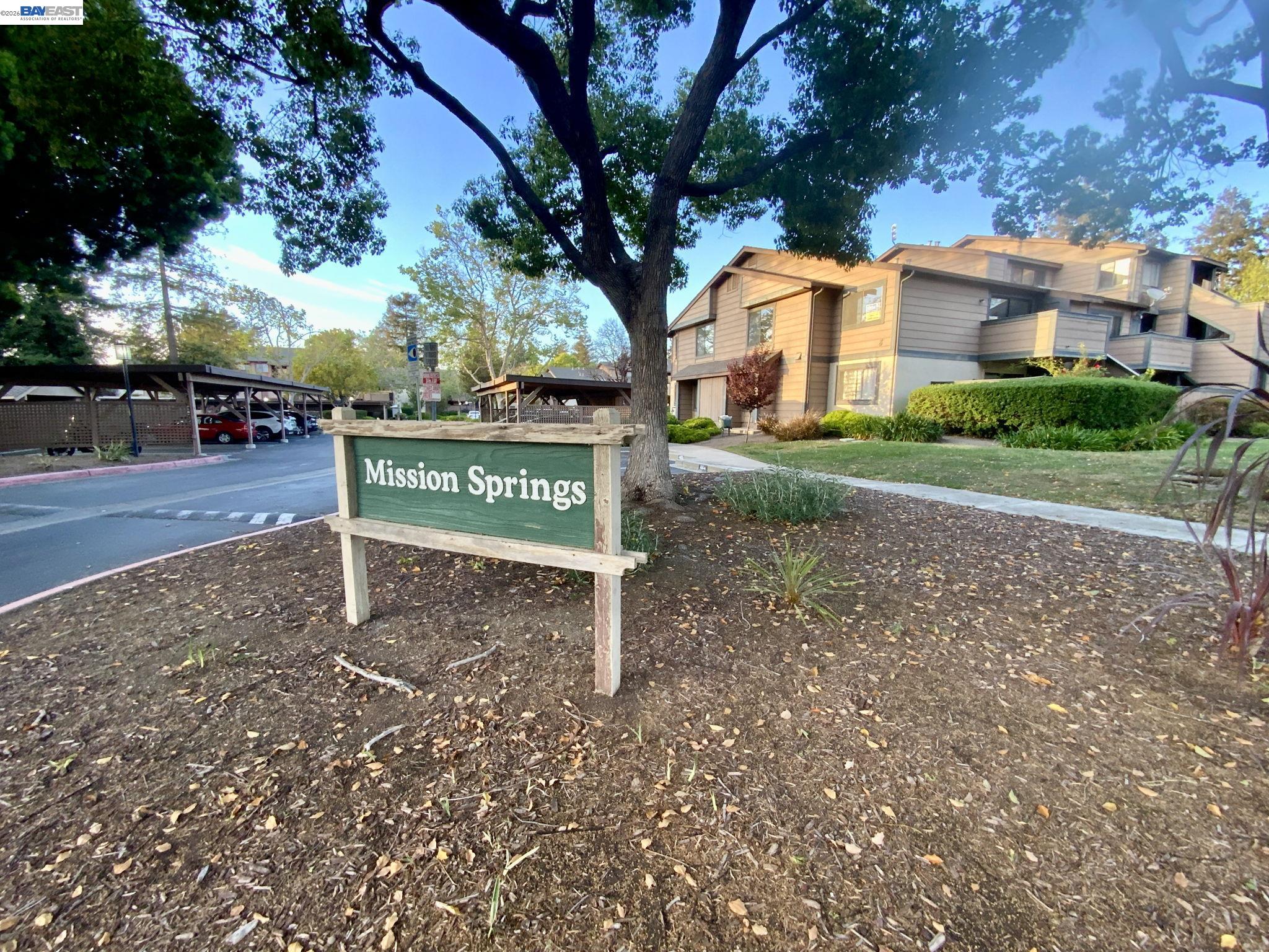 Photo #2: 41129199 Listing: Photo #2