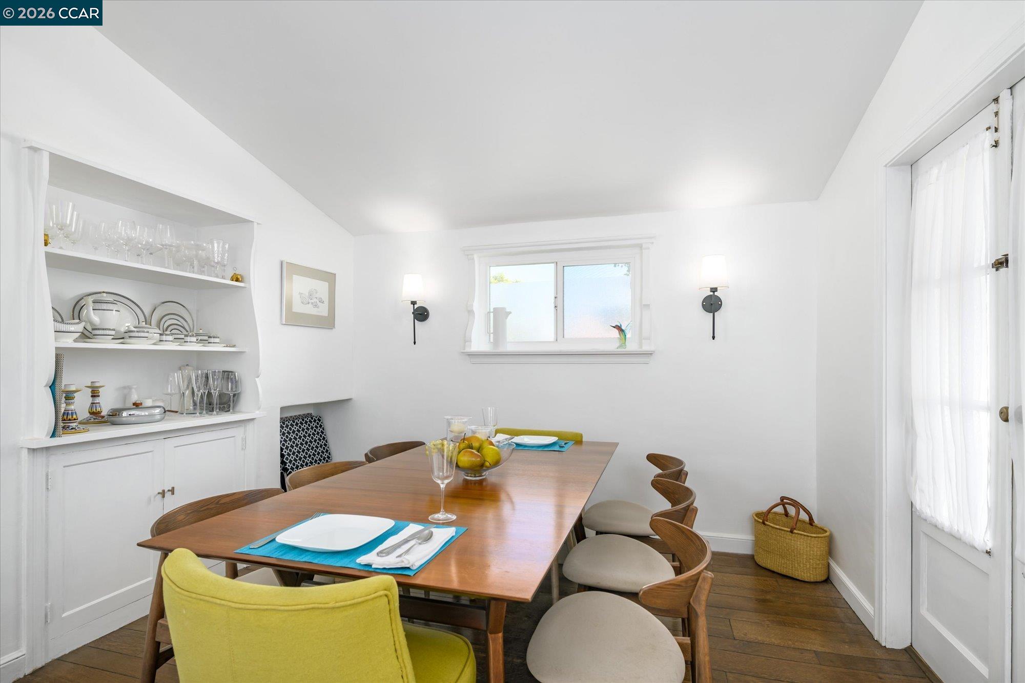 Detail Gallery Image 13 of 32 For 1201 Missouri St, Fairfield,  CA 94533 - 3 Beds | 2/1 Baths