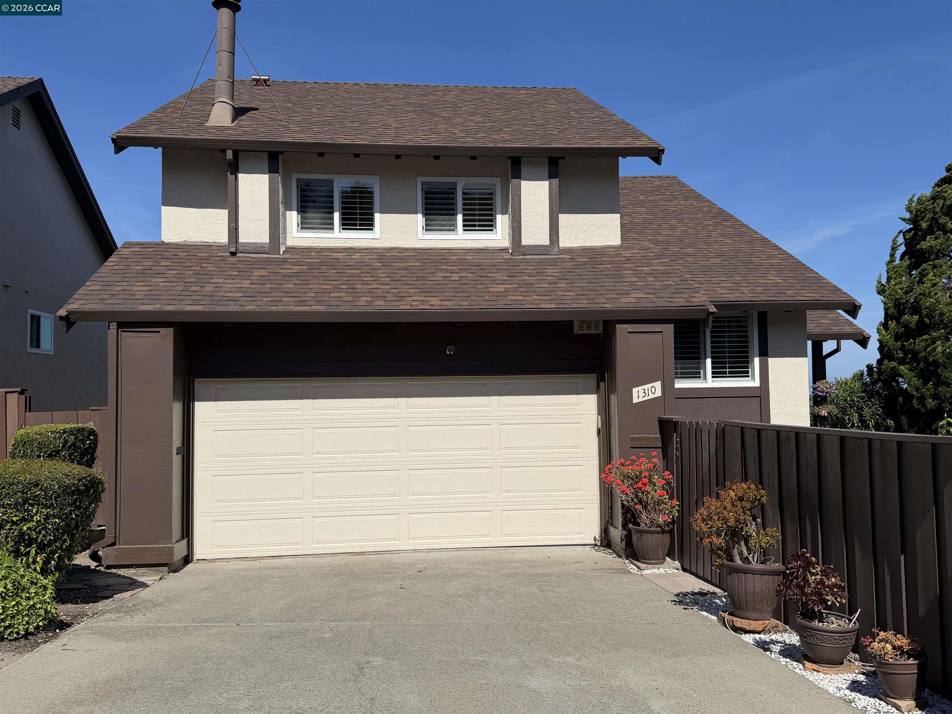 Detail Gallery Image 2 of 19 For 1310 Lewis Ln, Pinole,  CA 94564 - 4 Beds | 2/1 Baths