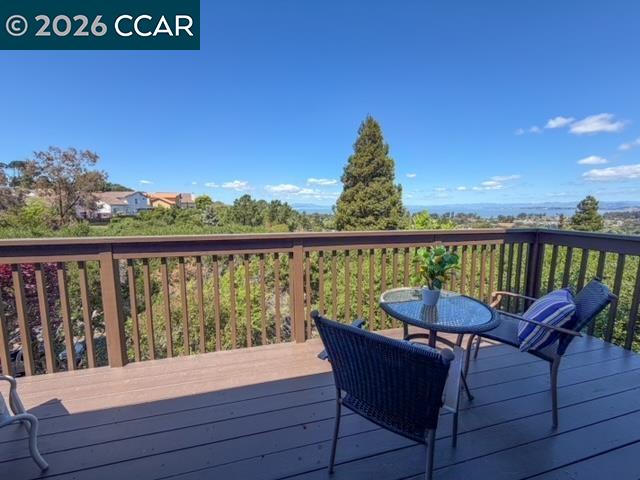 Detail Gallery Image 13 of 19 For 1310 Lewis Ln, Pinole,  CA 94564 - 4 Beds | 2/1 Baths