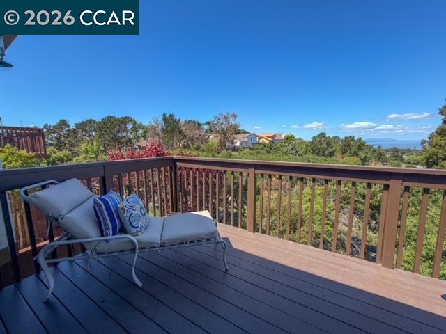 Detail Gallery Image 14 of 19 For 1310 Lewis Ln, Pinole,  CA 94564 - 4 Beds | 2/1 Baths