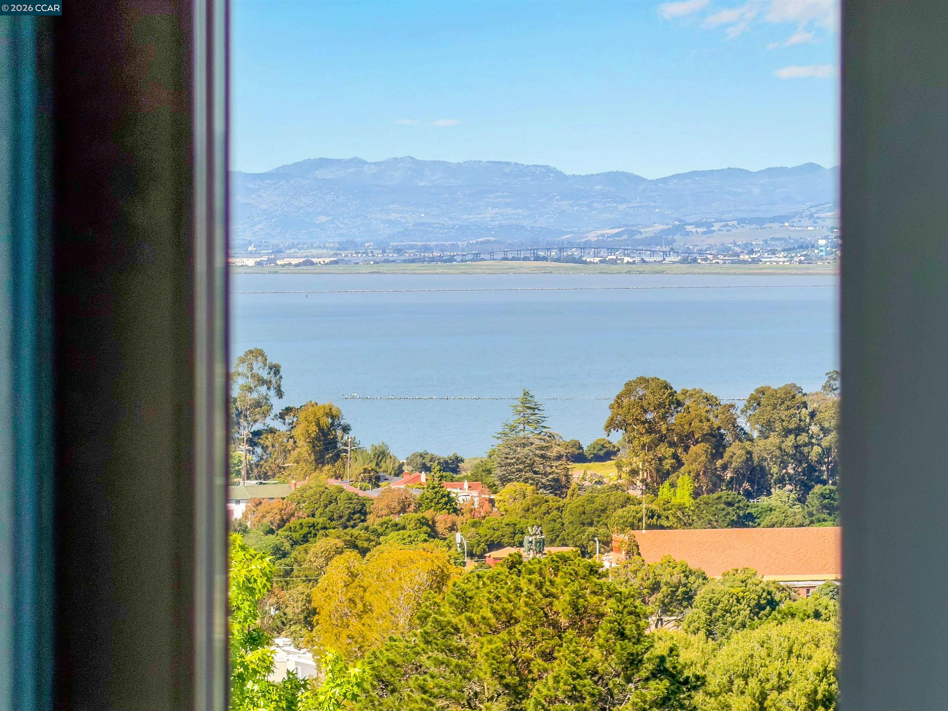 Detail Gallery Image 25 of 60 For 1310 Lewis Ln, Pinole,  CA 94564 - 4 Beds | 2/1 Baths