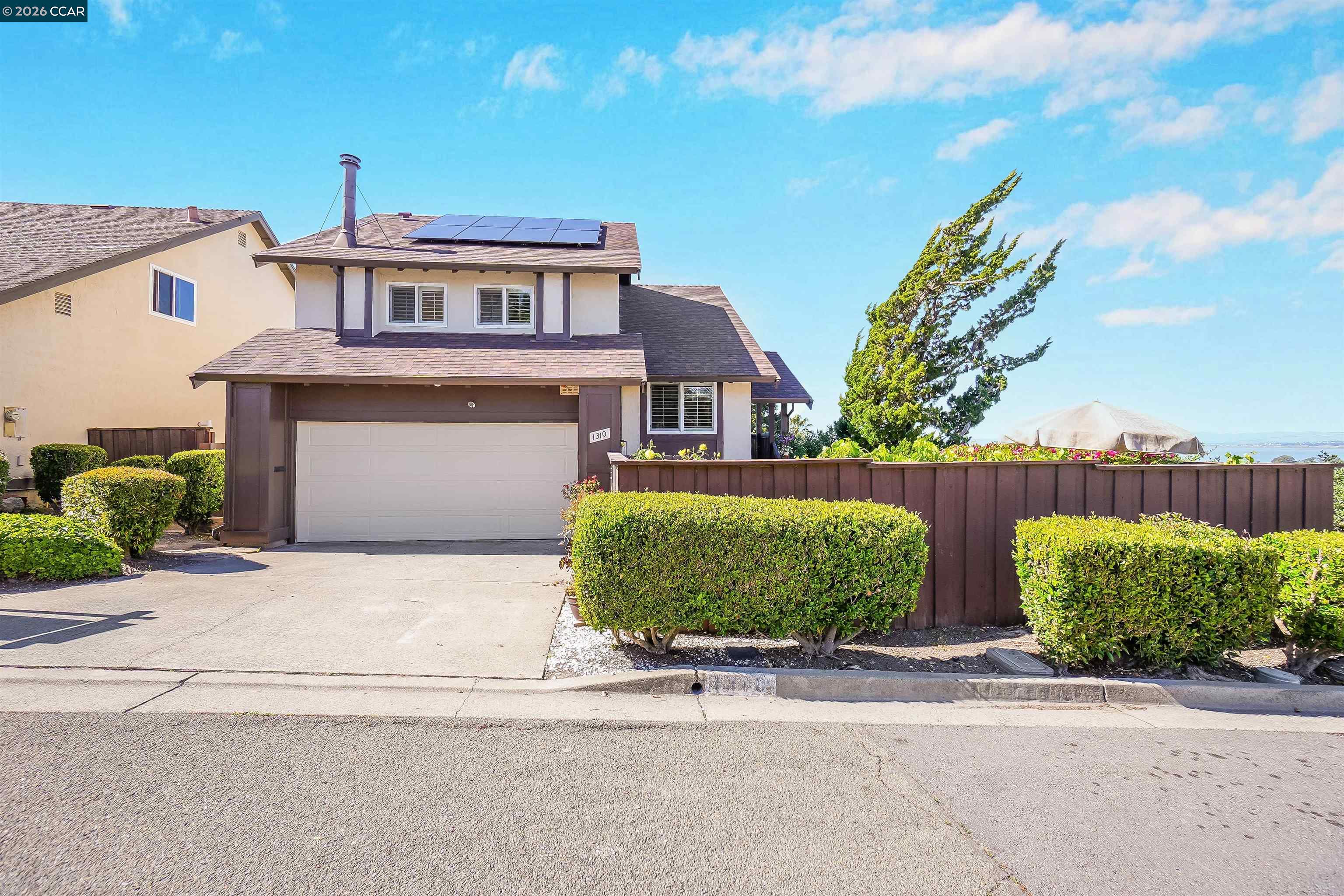 Detail Gallery Image 5 of 60 For 1310 Lewis Ln, Pinole,  CA 94564 - 4 Beds | 2/1 Baths