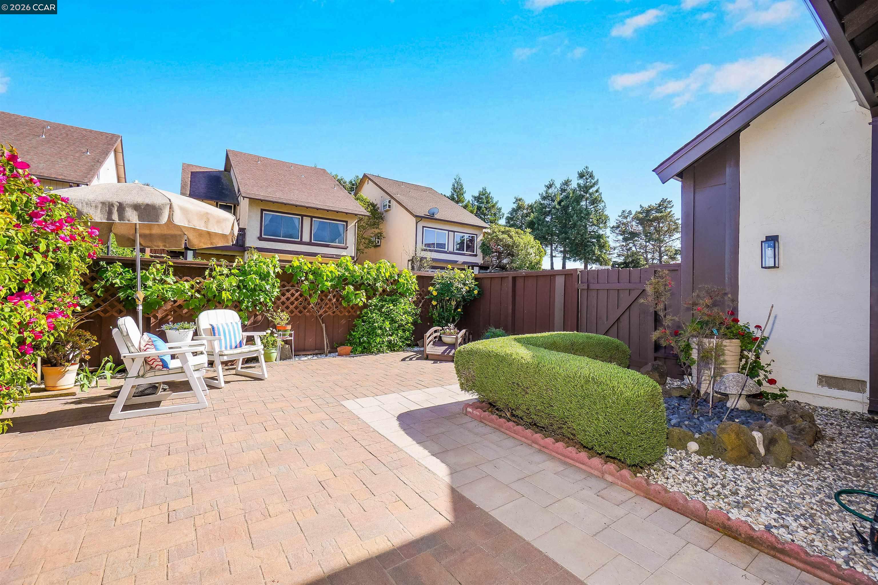 Detail Gallery Image 8 of 60 For 1310 Lewis Ln, Pinole,  CA 94564 - 4 Beds | 2/1 Baths