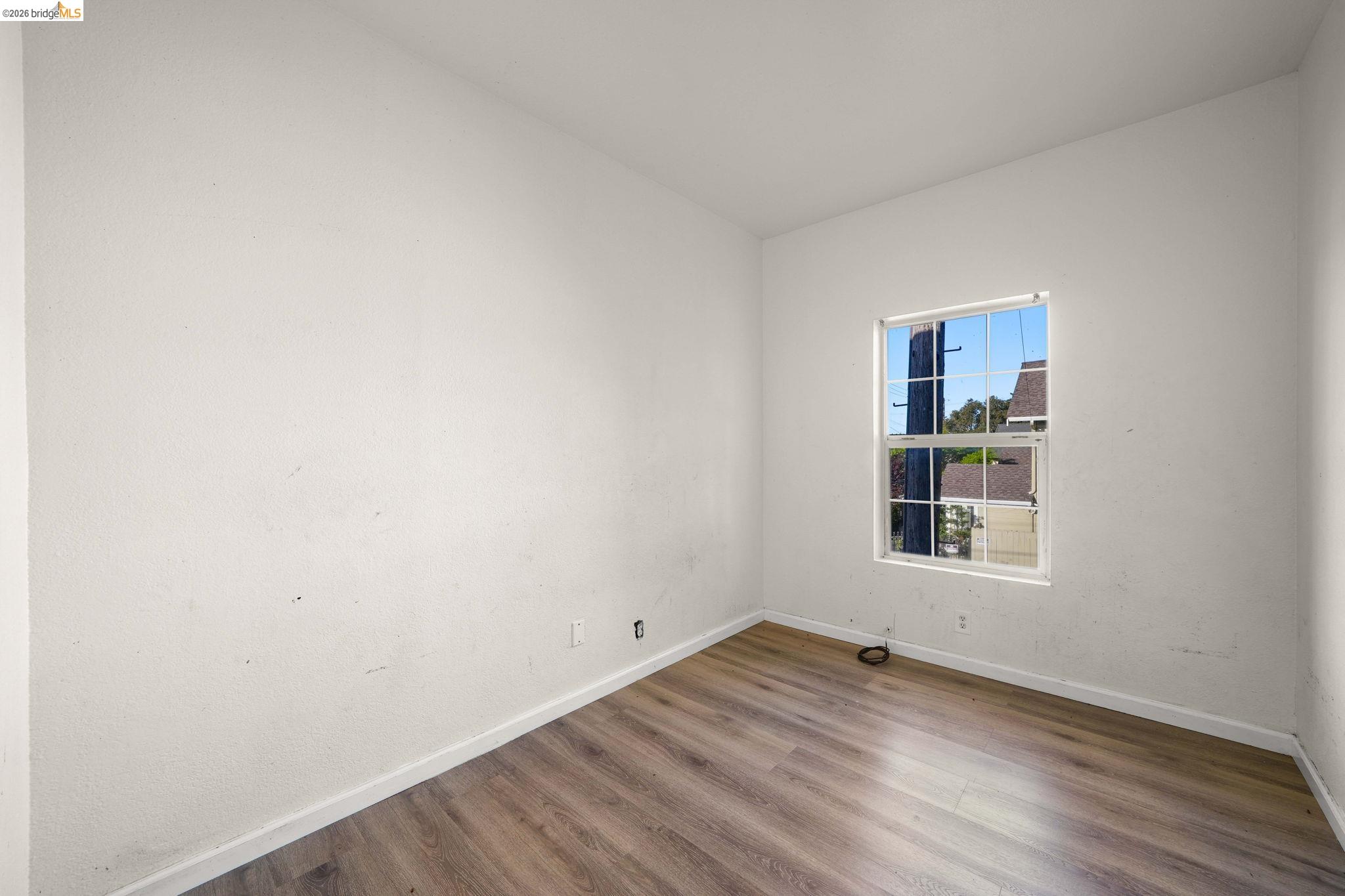 Detail Gallery Image 7 of 17 For 203 Bissell Ave #2,  Richmond,  CA 94801 - 4 Beds | 2 Baths