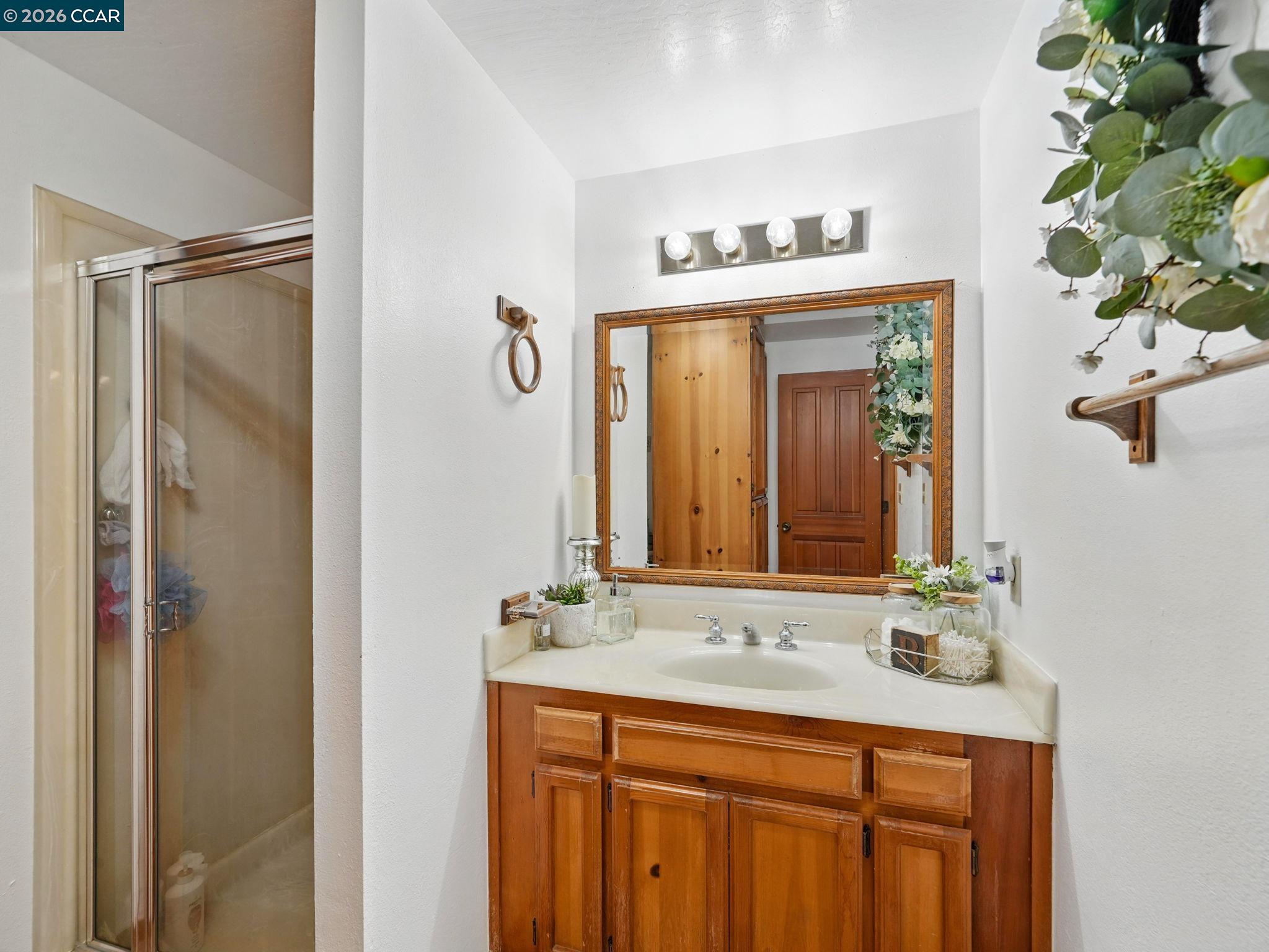 Detail Gallery Image 13 of 36 For 2000 Curry Canyon Rd, Clayton,  CA 94517 - 3 Beds | 2 Baths