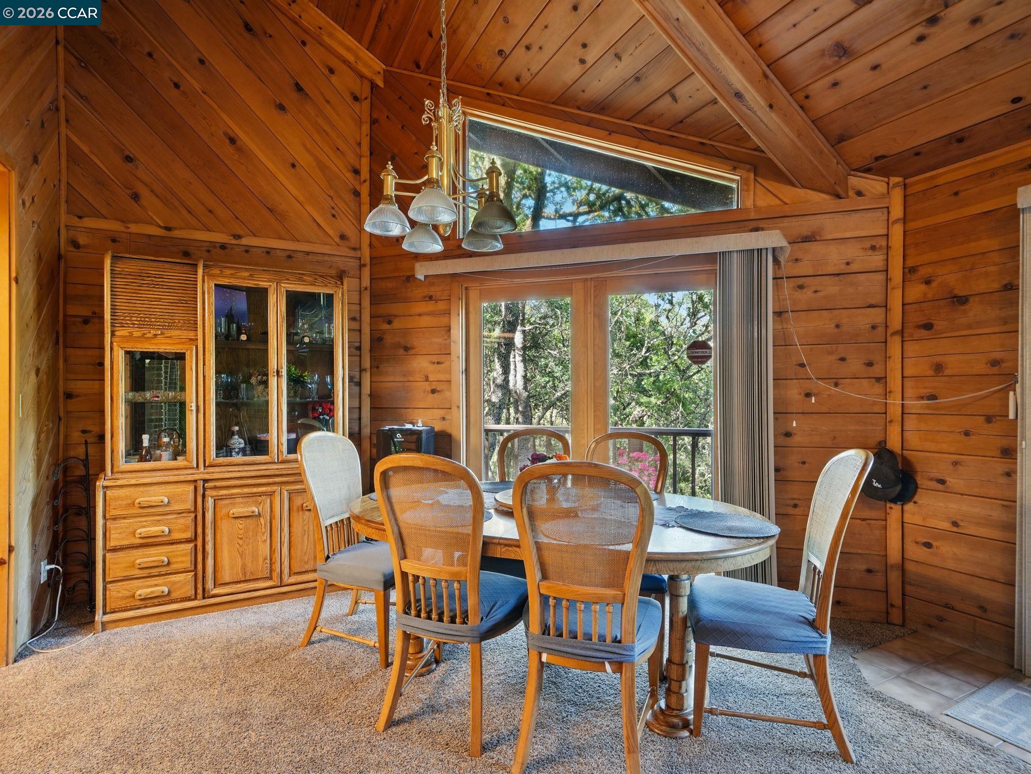 Detail Gallery Image 4 of 36 For 2000 Curry Canyon Rd, Clayton,  CA 94517 - 3 Beds | 2 Baths