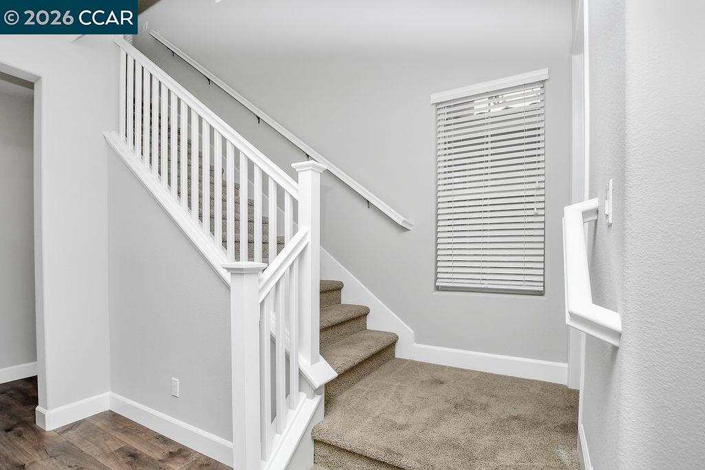 Detail Gallery Image 11 of 35 For 232 Caterina Way, Hayward,  CA 94545 - 4 Beds | 2/1 Baths