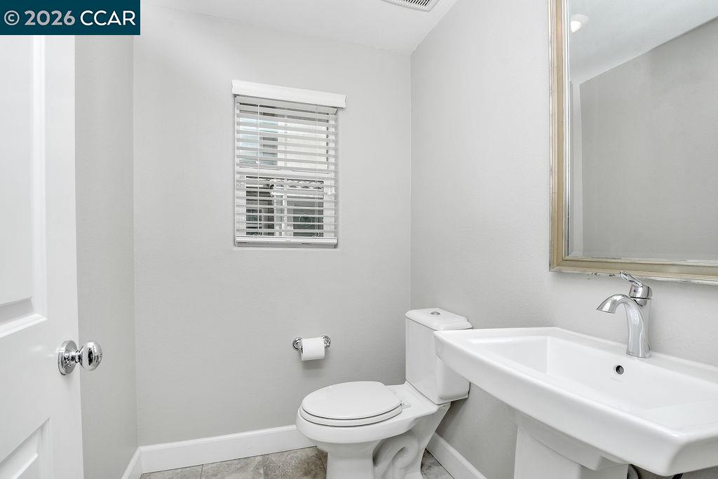 Detail Gallery Image 12 of 35 For 232 Caterina Way, Hayward,  CA 94545 - 4 Beds | 2/1 Baths