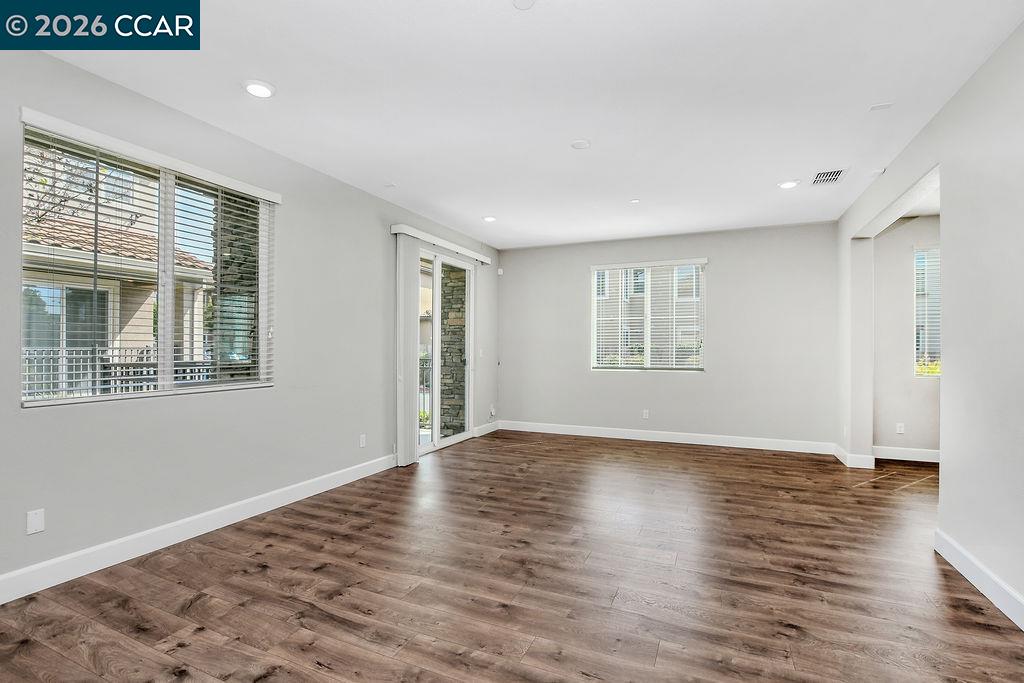 Detail Gallery Image 5 of 35 For 232 Caterina Way, Hayward,  CA 94545 - 4 Beds | 2/1 Baths