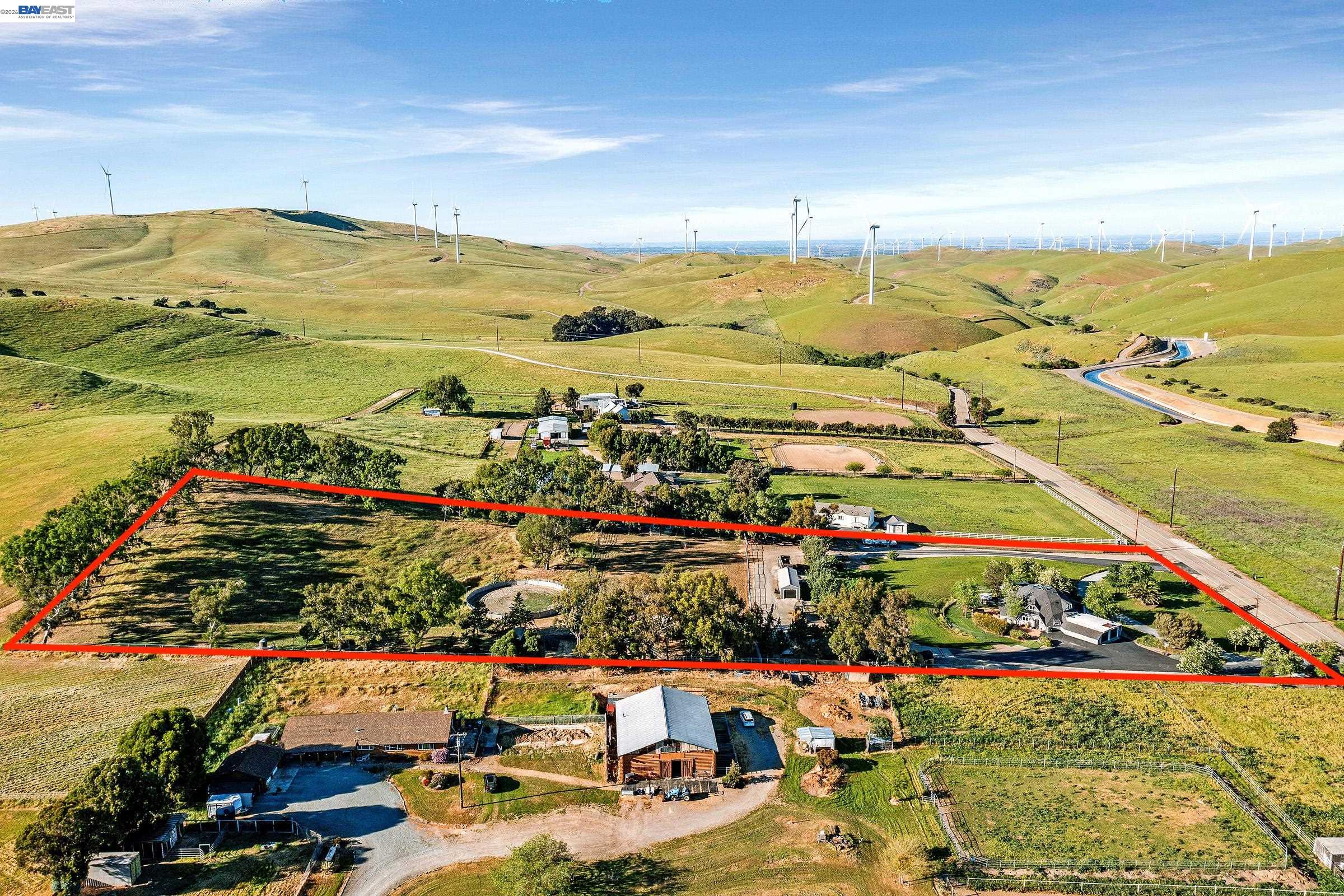 Detail Gallery Image 2 of 54 For 4002 Dyer Rd, Livermore,  CA 94551 - 4 Beds | 2/1 Baths