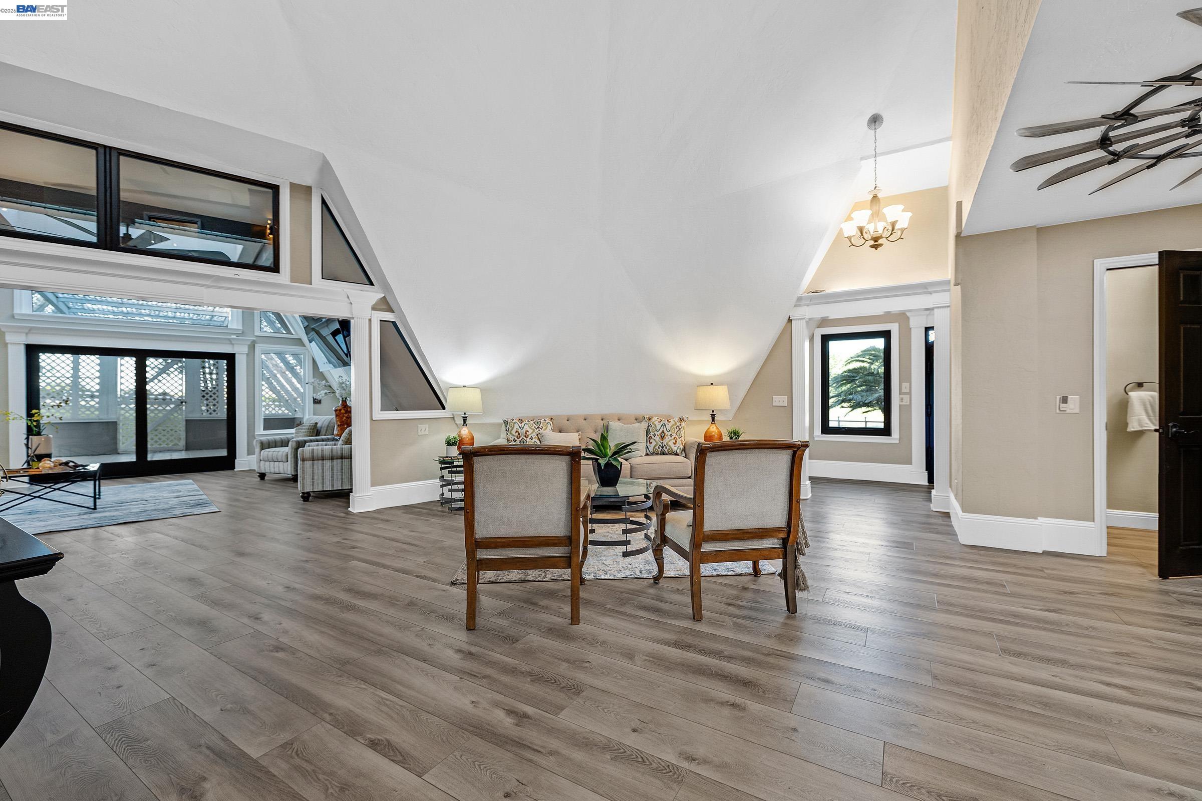 Detail Gallery Image 11 of 54 For 4002 Dyer Rd, Livermore,  CA 94551 - 4 Beds | 2/1 Baths