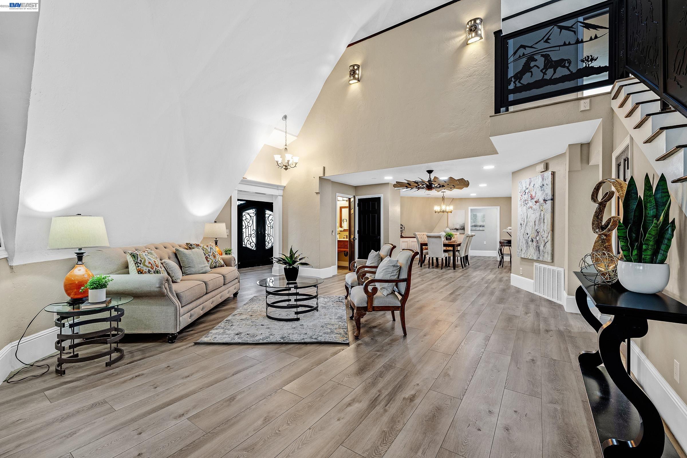 Detail Gallery Image 12 of 54 For 4002 Dyer Rd, Livermore,  CA 94551 - 4 Beds | 2/1 Baths