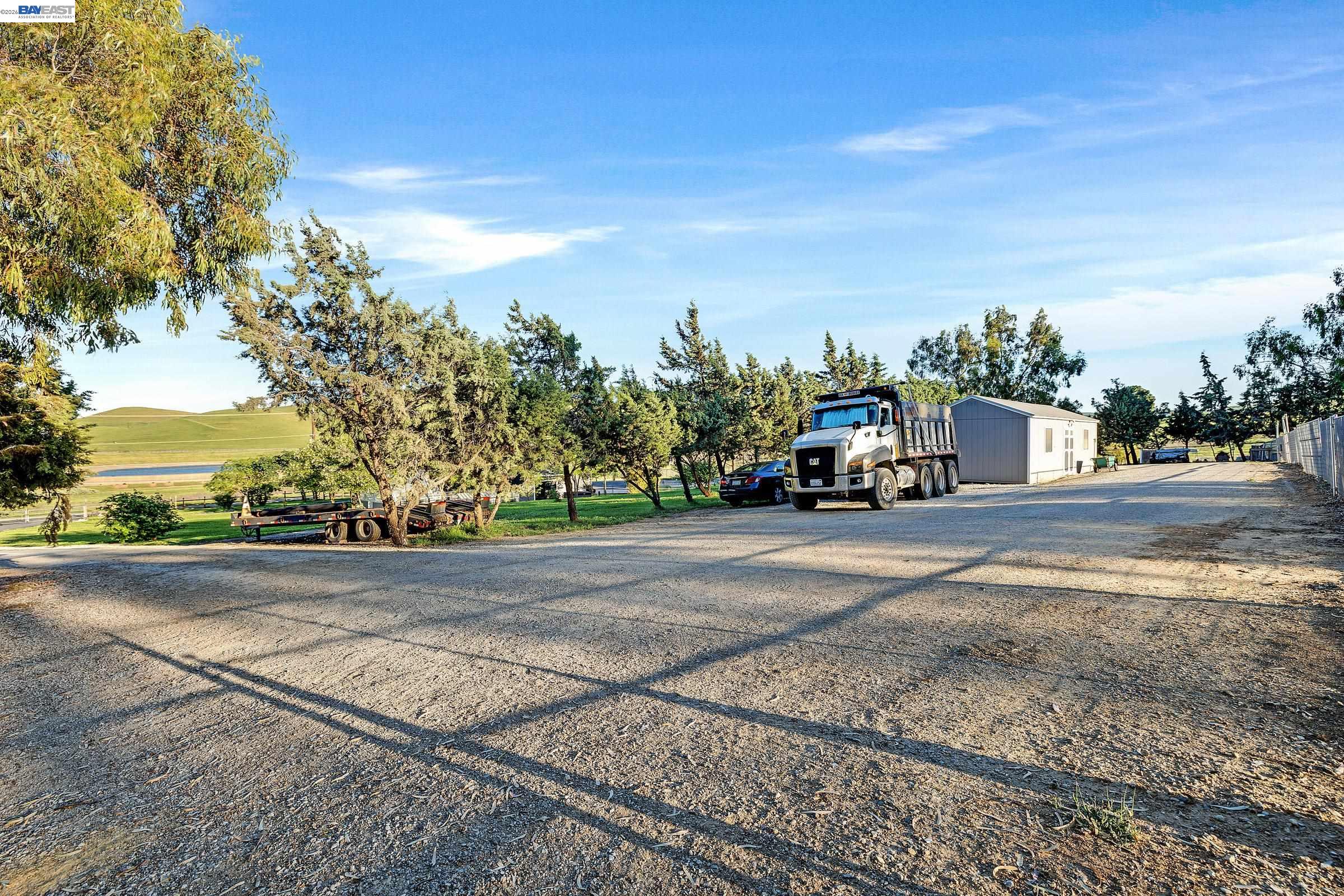 Detail Gallery Image 41 of 54 For 4002 Dyer Rd, Livermore,  CA 94551 - 4 Beds | 2/1 Baths